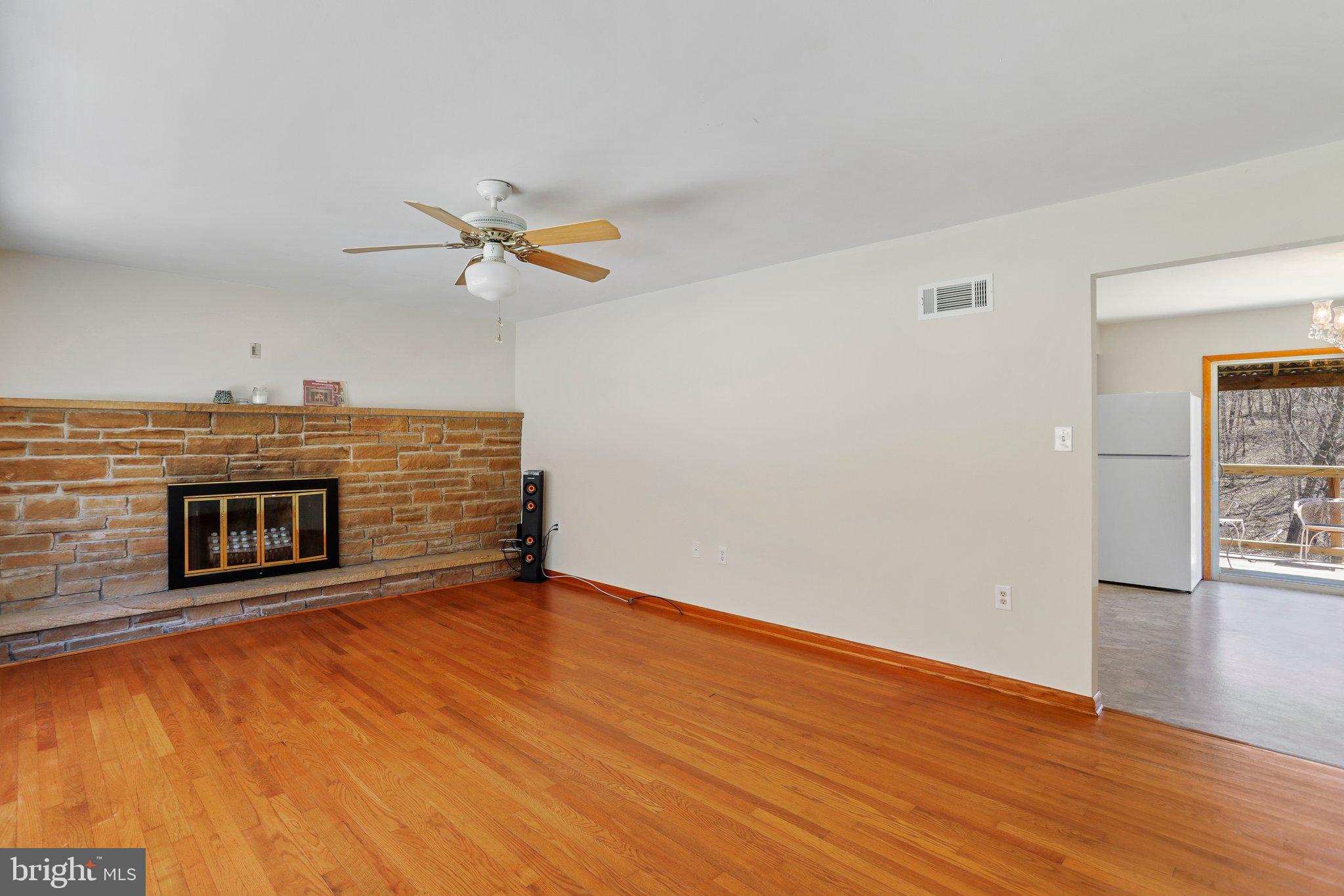 NAVES CROSSROADS - Residential