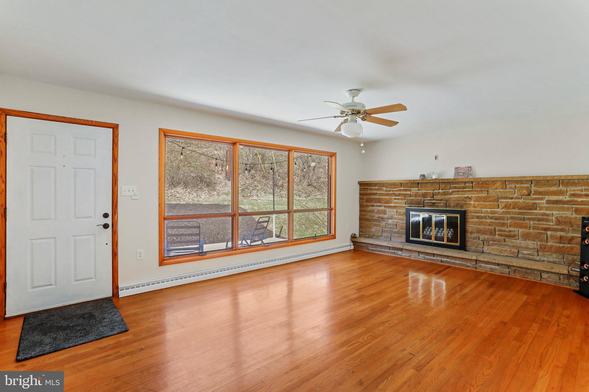 NAVES CROSSROADS - Residential