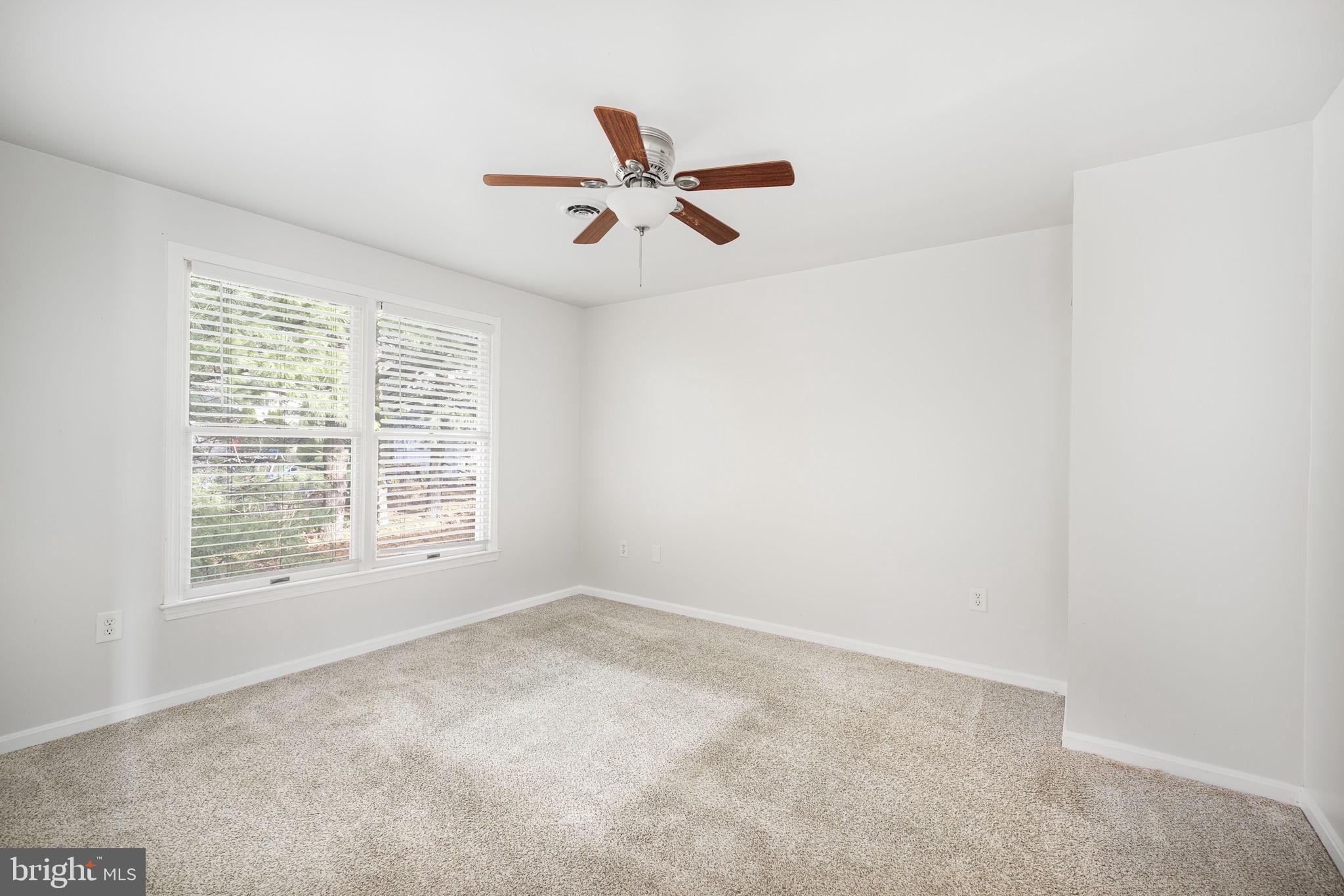 HEDGESVILLE HILLS - Residential