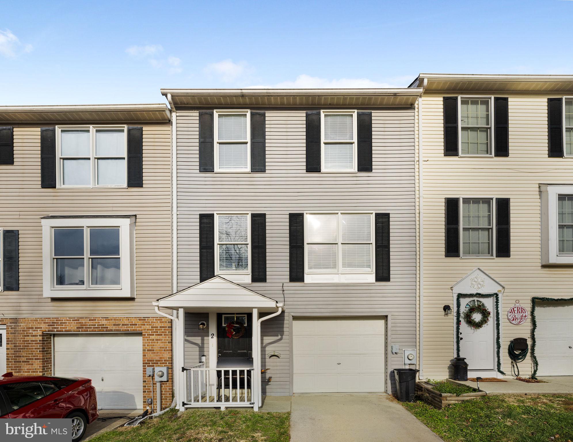 HEDGESVILLE HILLS - Residential