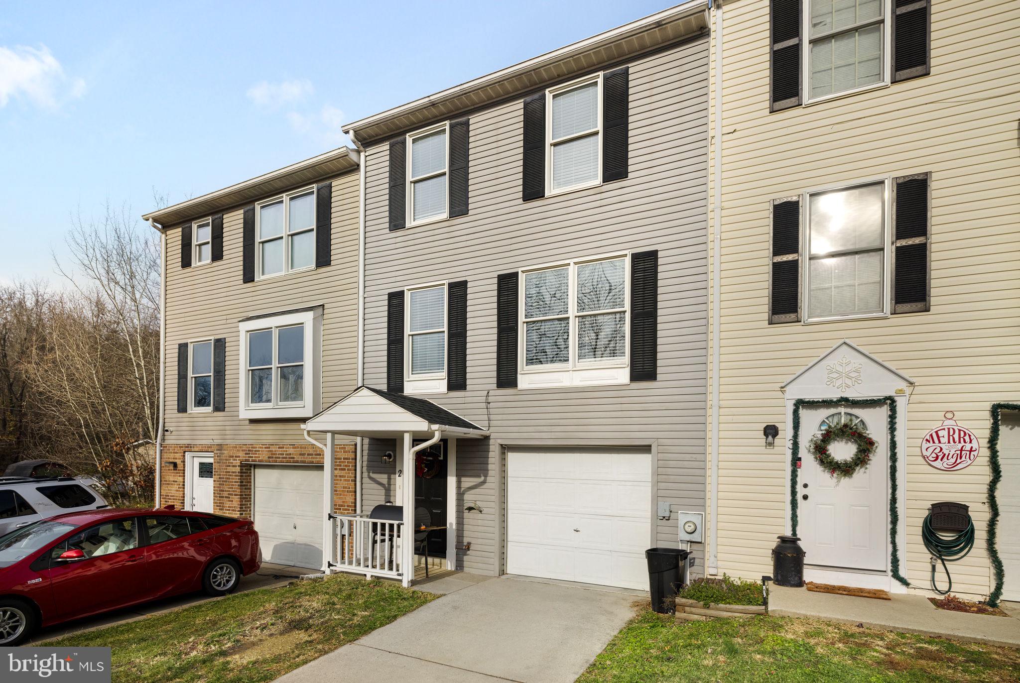 HEDGESVILLE HILLS - Residential