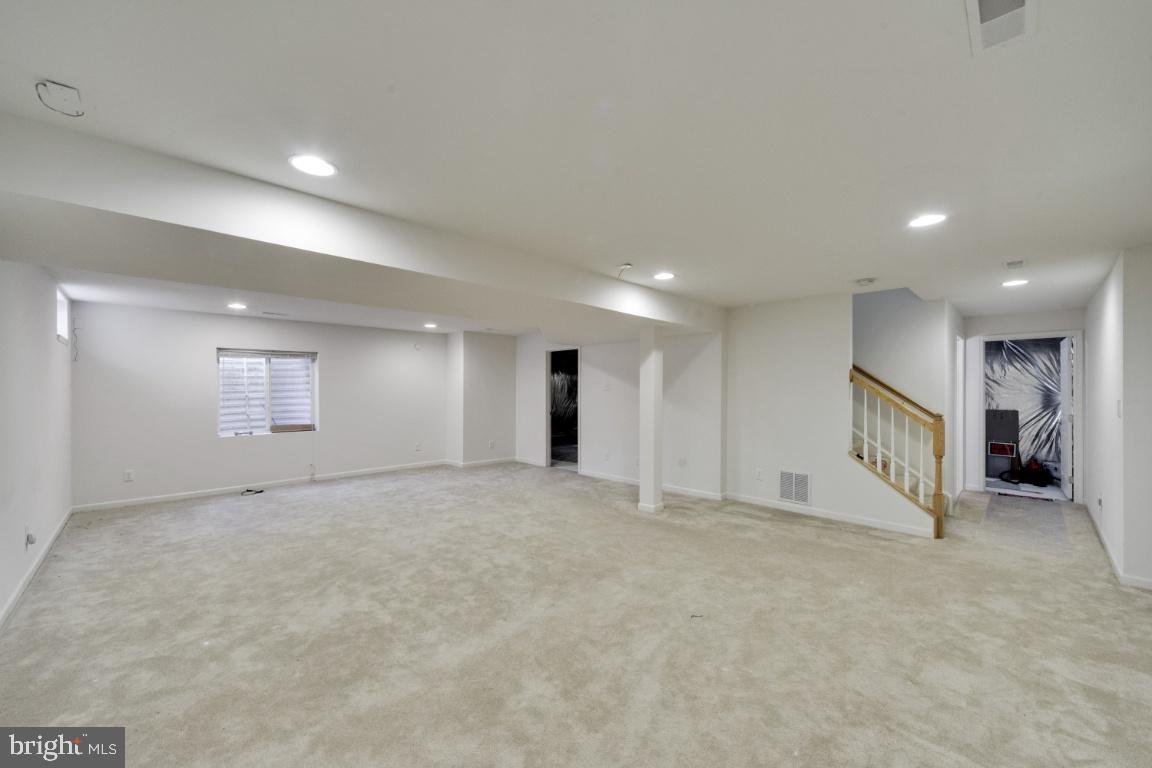 VILLAGES OF DORCHESTER - Residential