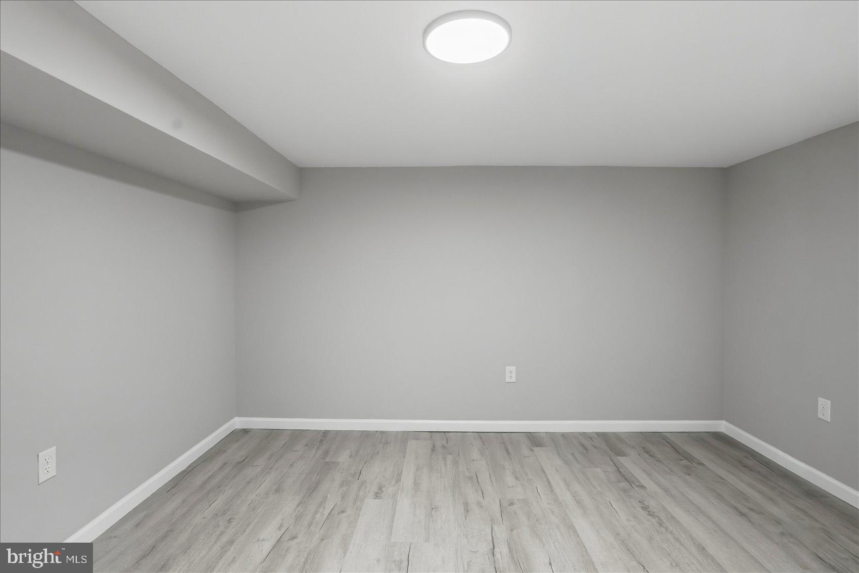 ABERDEEN HILLS - Residential