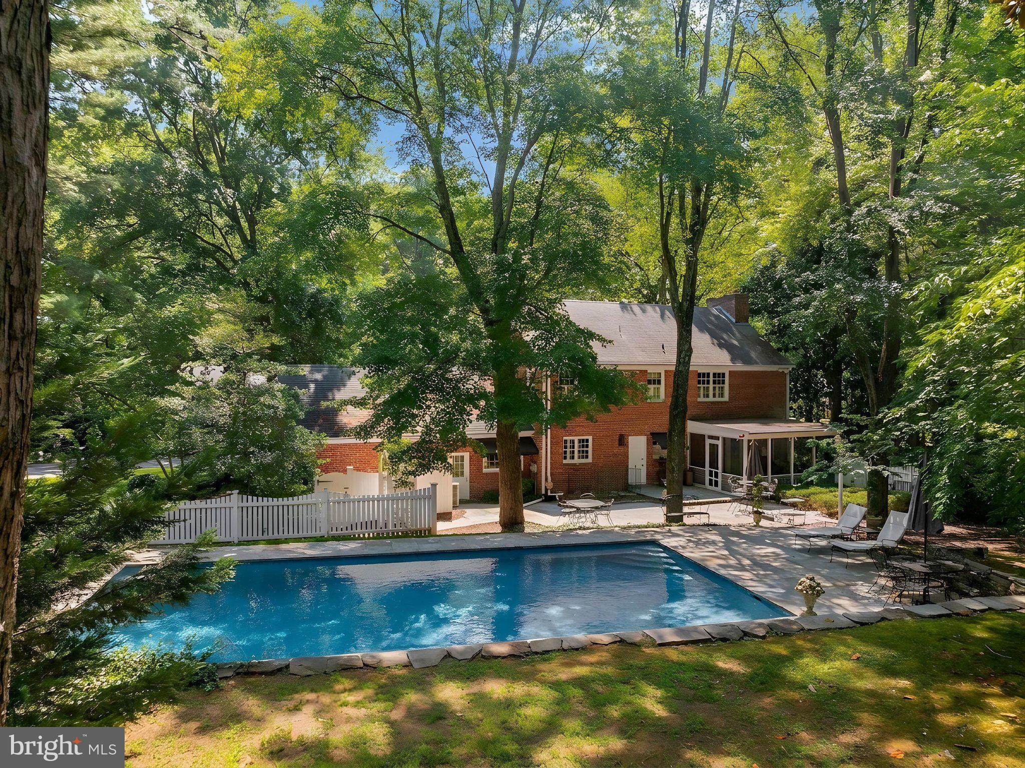 1218 BALFOUR DRIVE