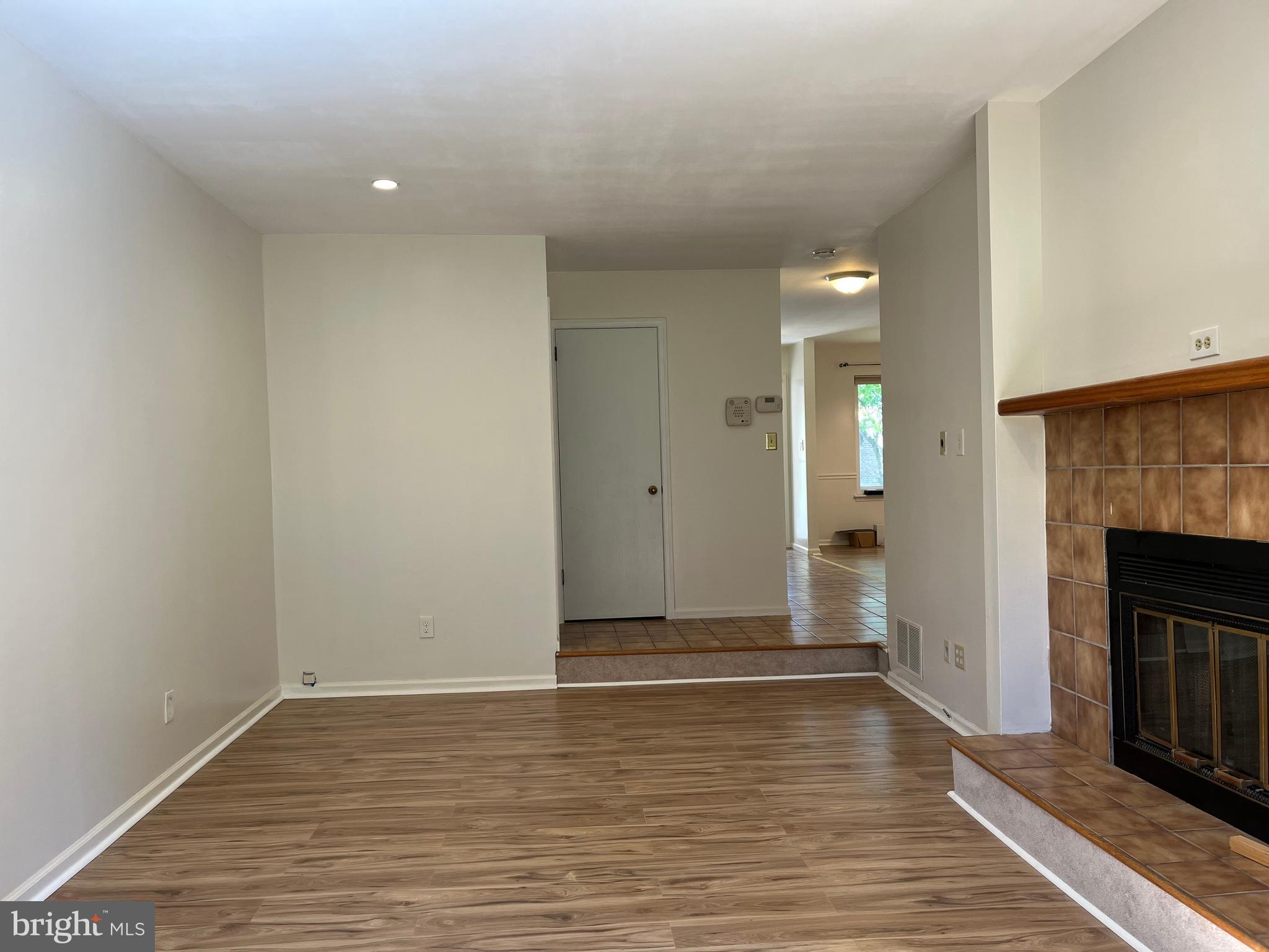 CROOKED CROSSING - Residential Lease