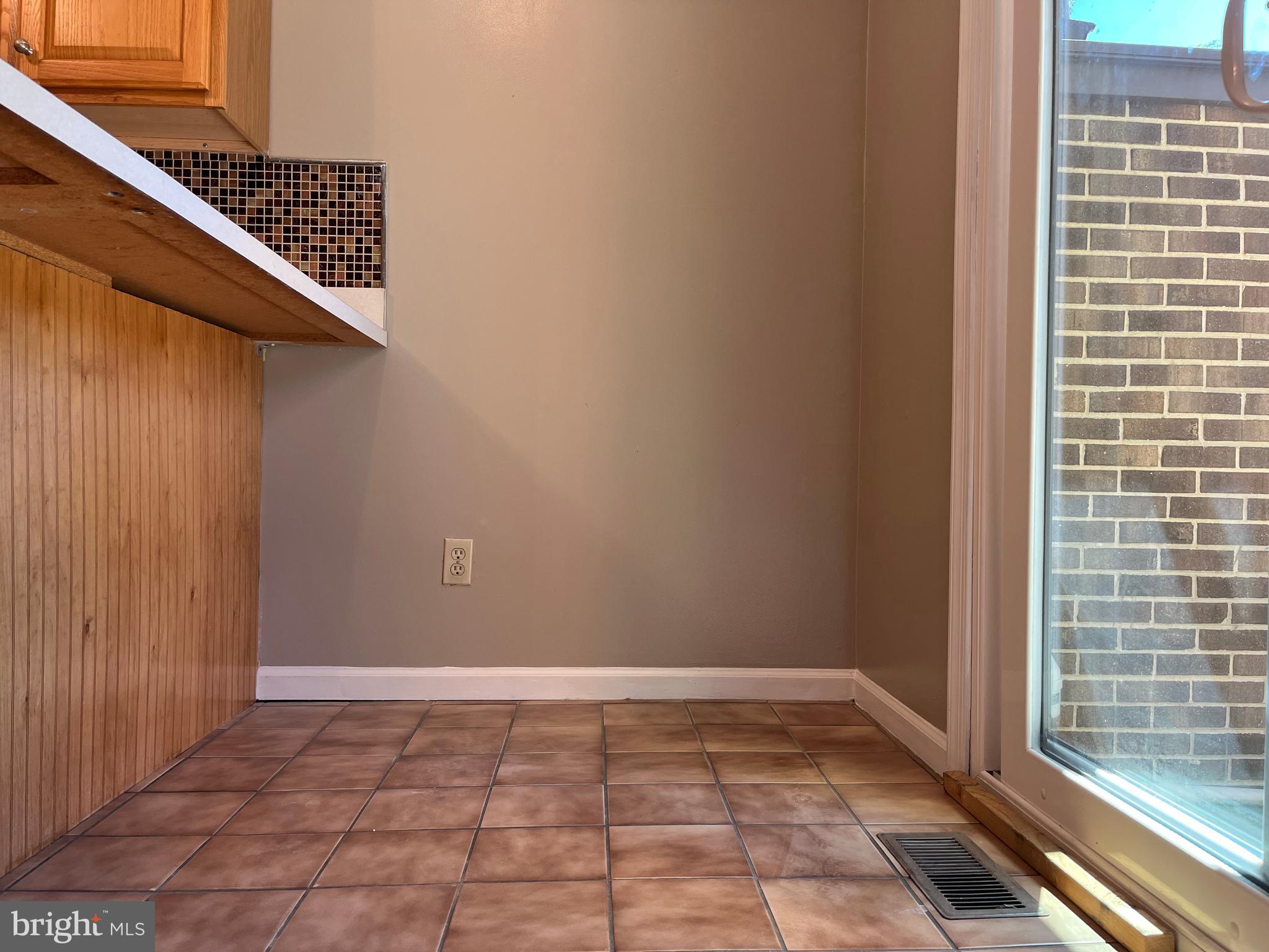 CROOKED CROSSING - Residential Lease