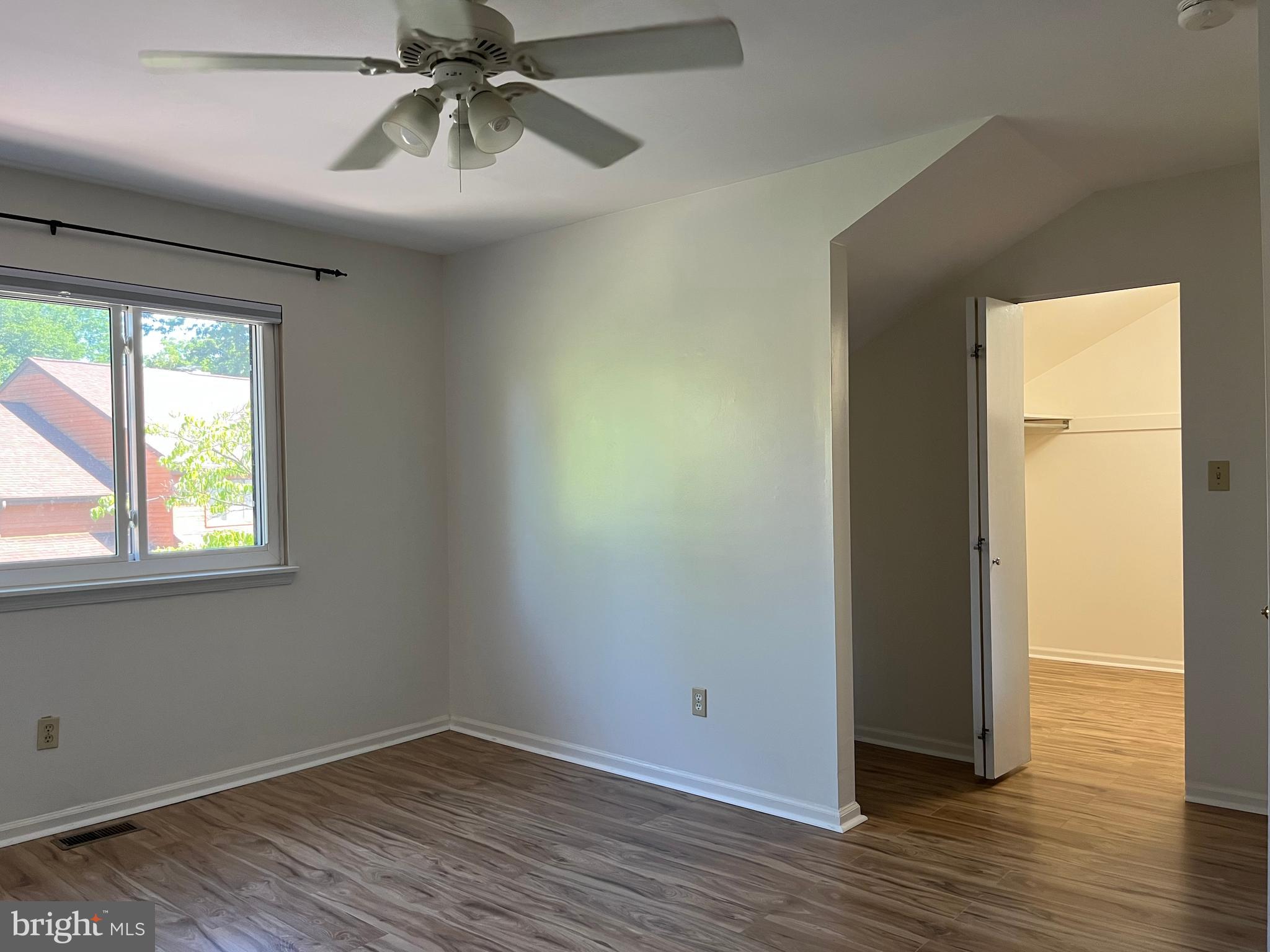 CROOKED CROSSING - Residential Lease