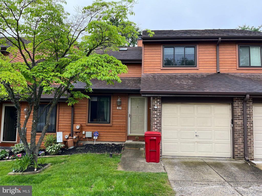 Photo of 319 Winding Way, KING OF PRUSSIA, PA 19406 (MLS # PAMC2130234)