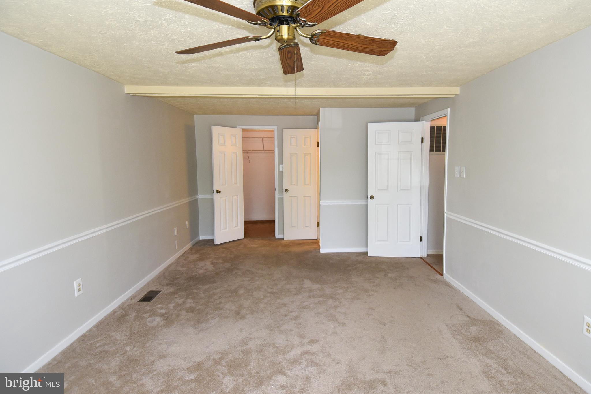 MONTCLAIR/COUNTRY CLUB - Residential