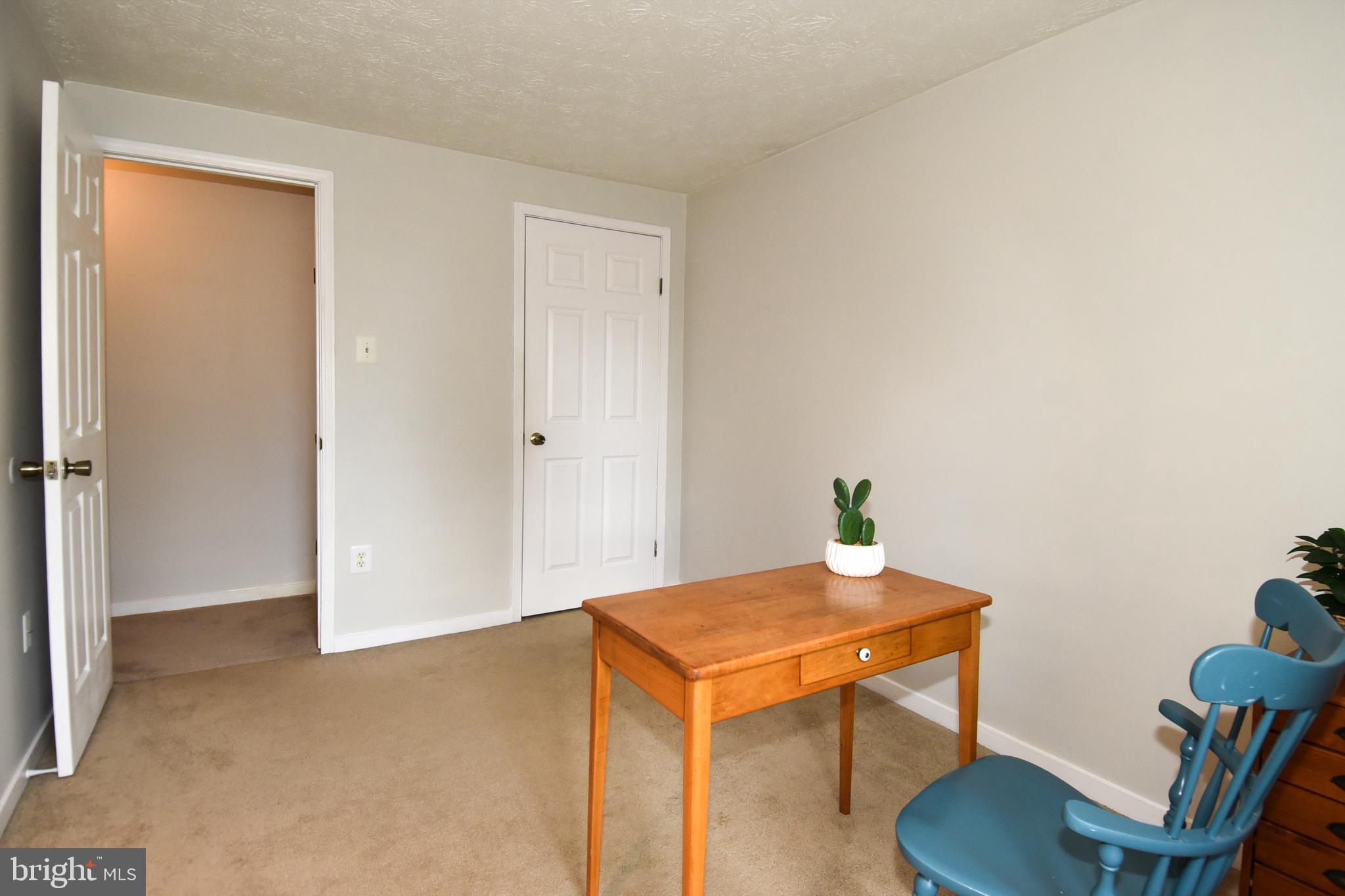 MONTCLAIR/COUNTRY CLUB - Residential