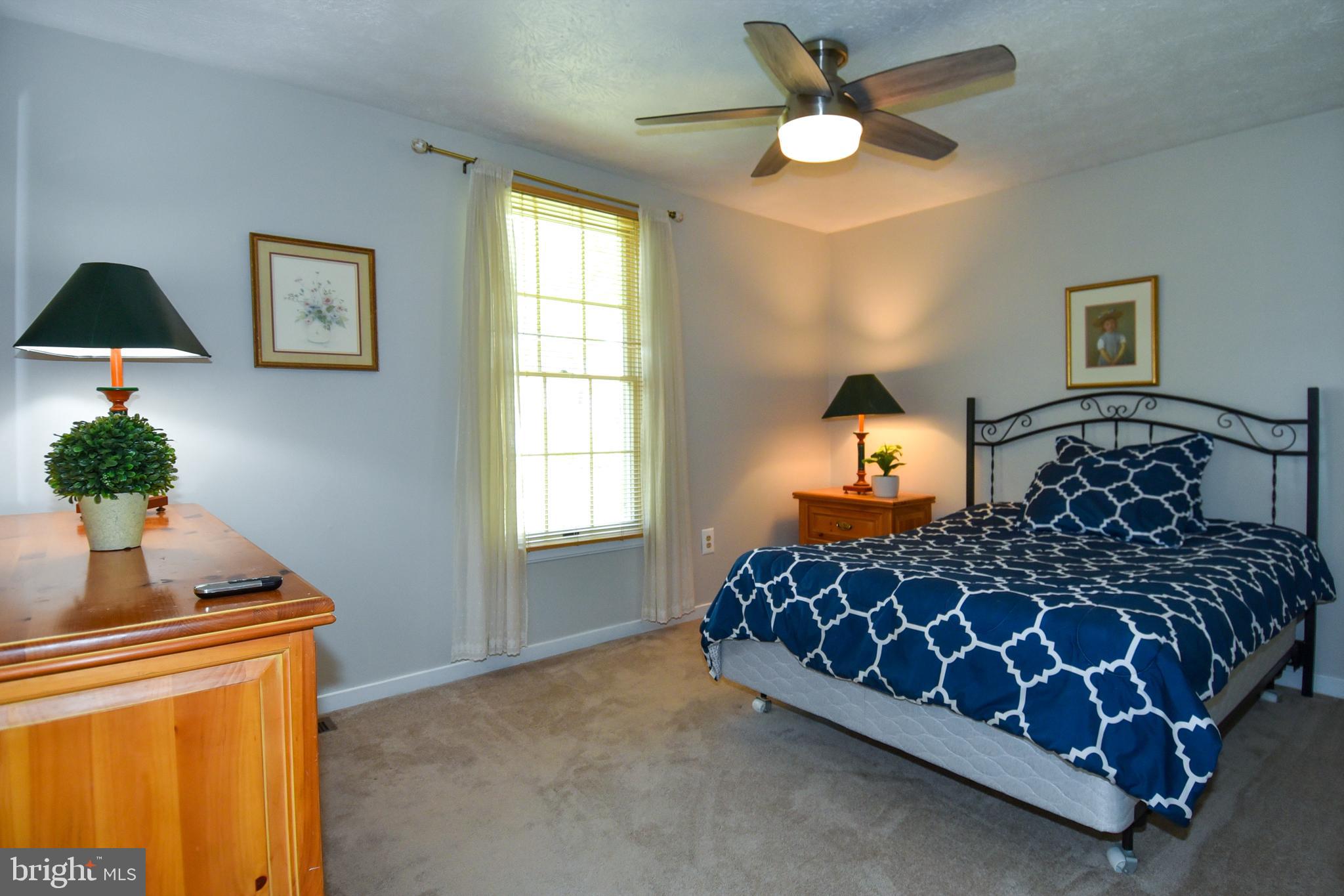 MONTCLAIR/COUNTRY CLUB - Residential