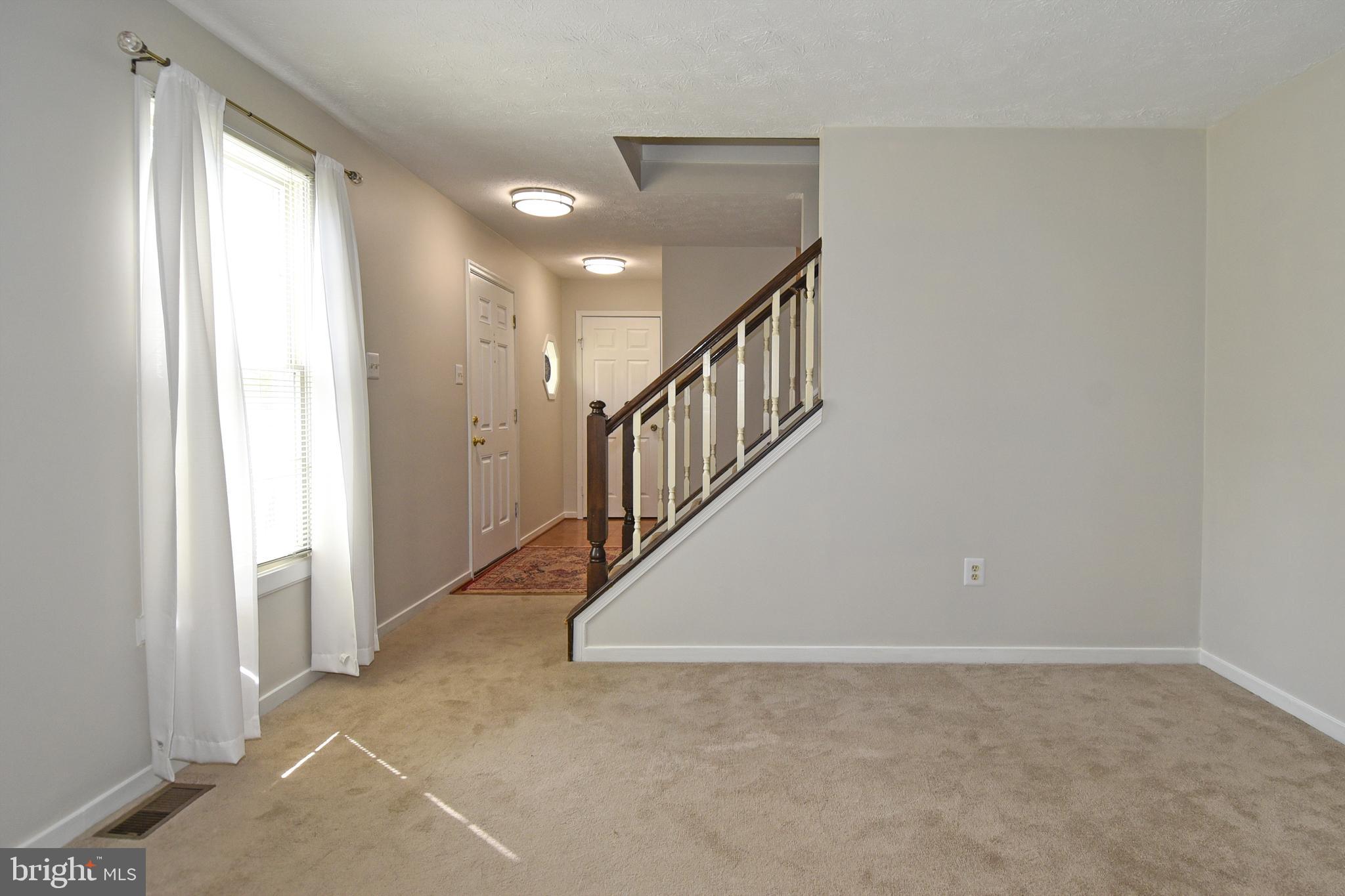 MONTCLAIR/COUNTRY CLUB - Residential