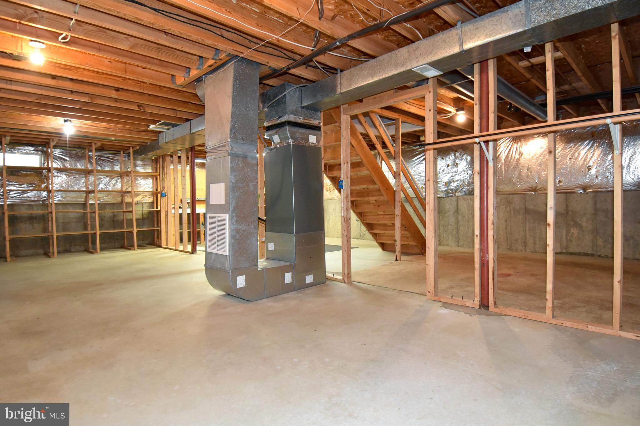 MONTCLAIR/COUNTRY CLUB - Residential