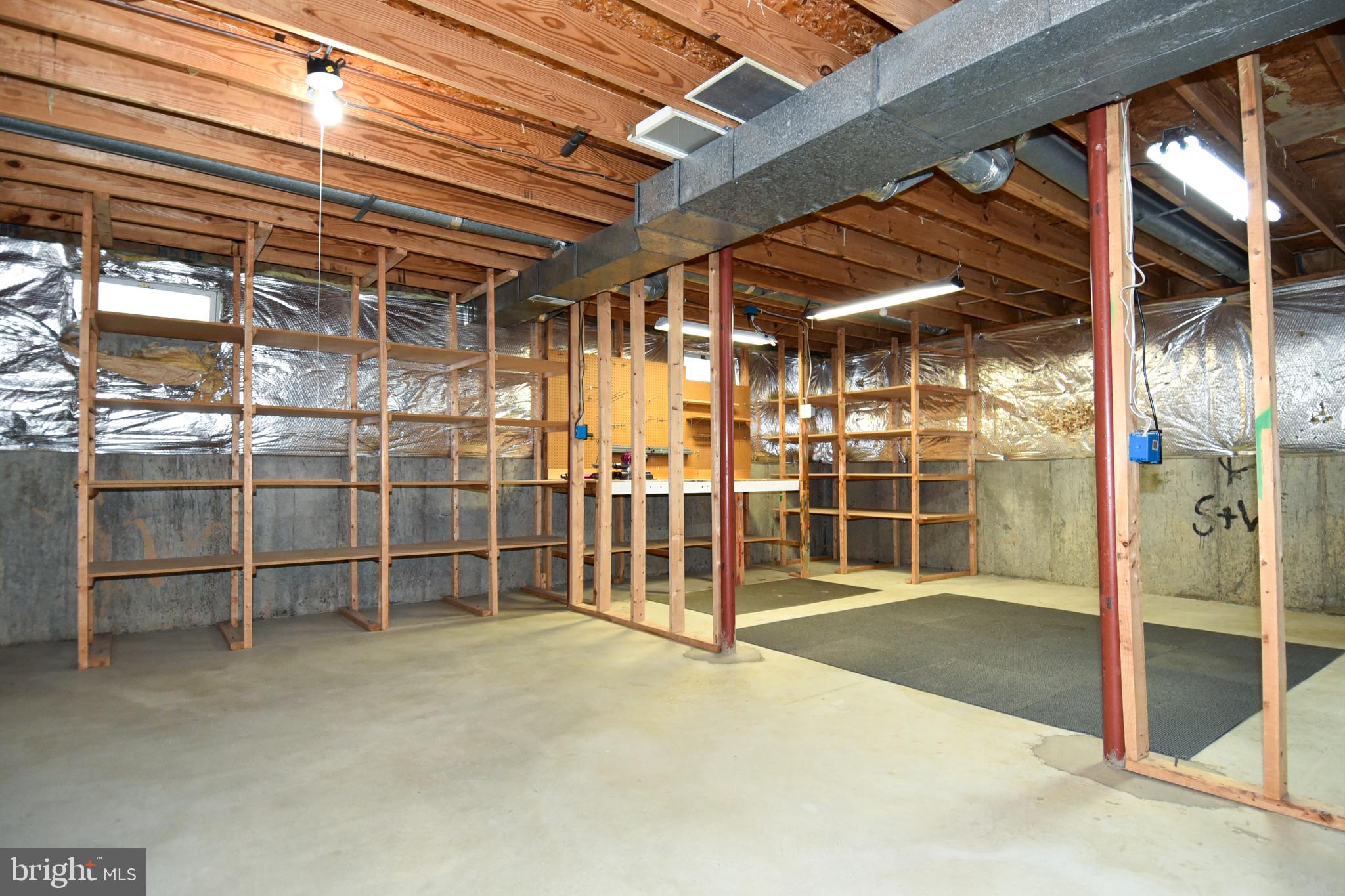 MONTCLAIR/COUNTRY CLUB - Residential