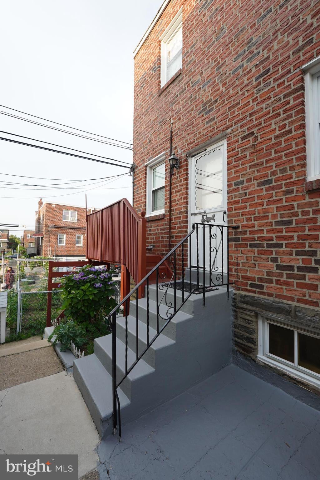 1121 BRIGHTON STREET