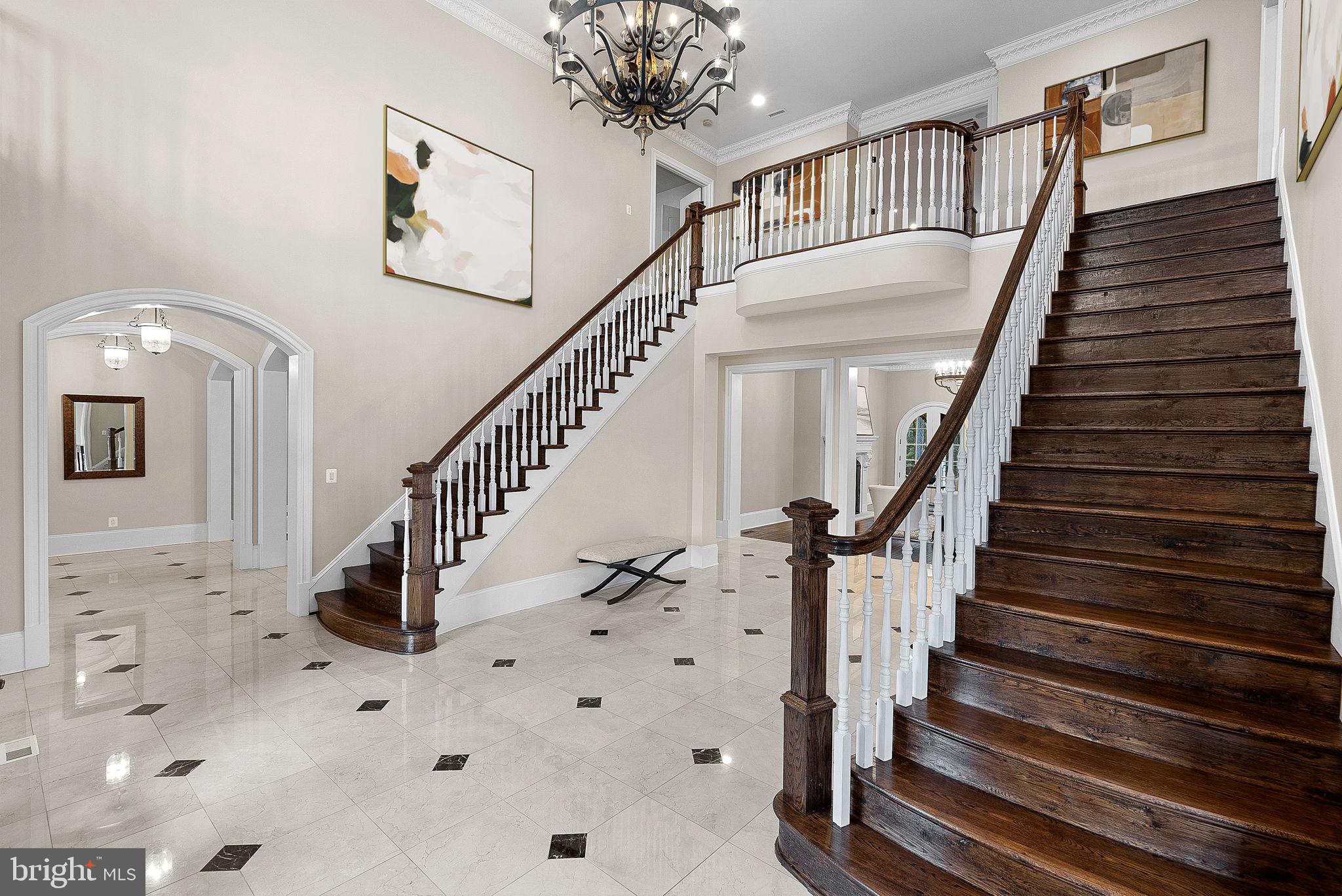 CREIGHTON FARMS - Residential