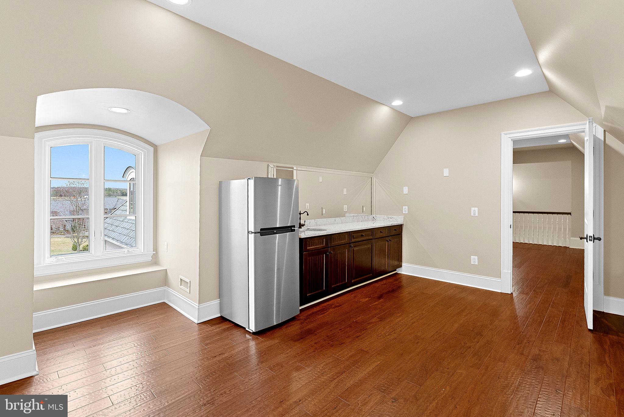 CREIGHTON FARMS - Residential