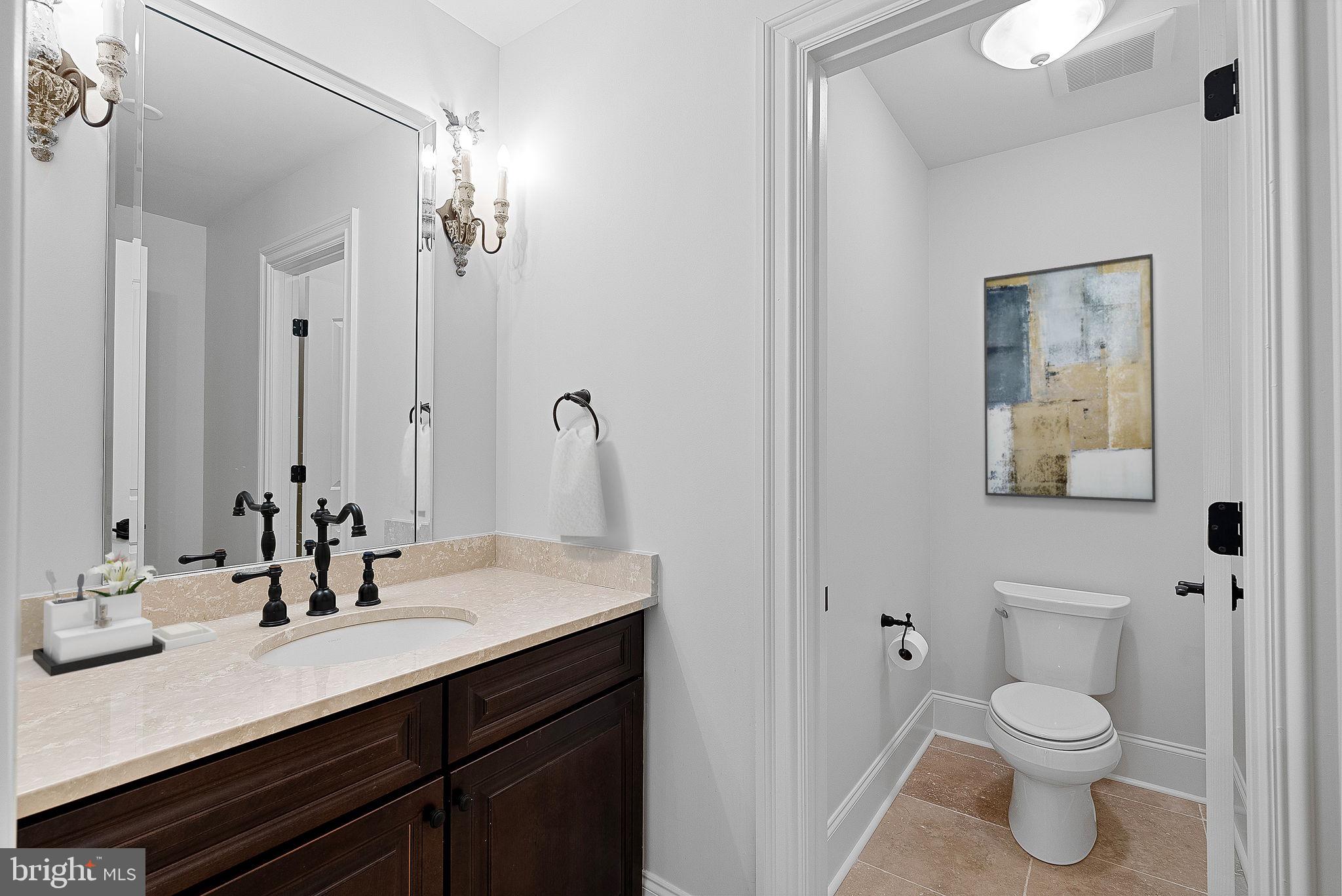 CREIGHTON FARMS - Residential