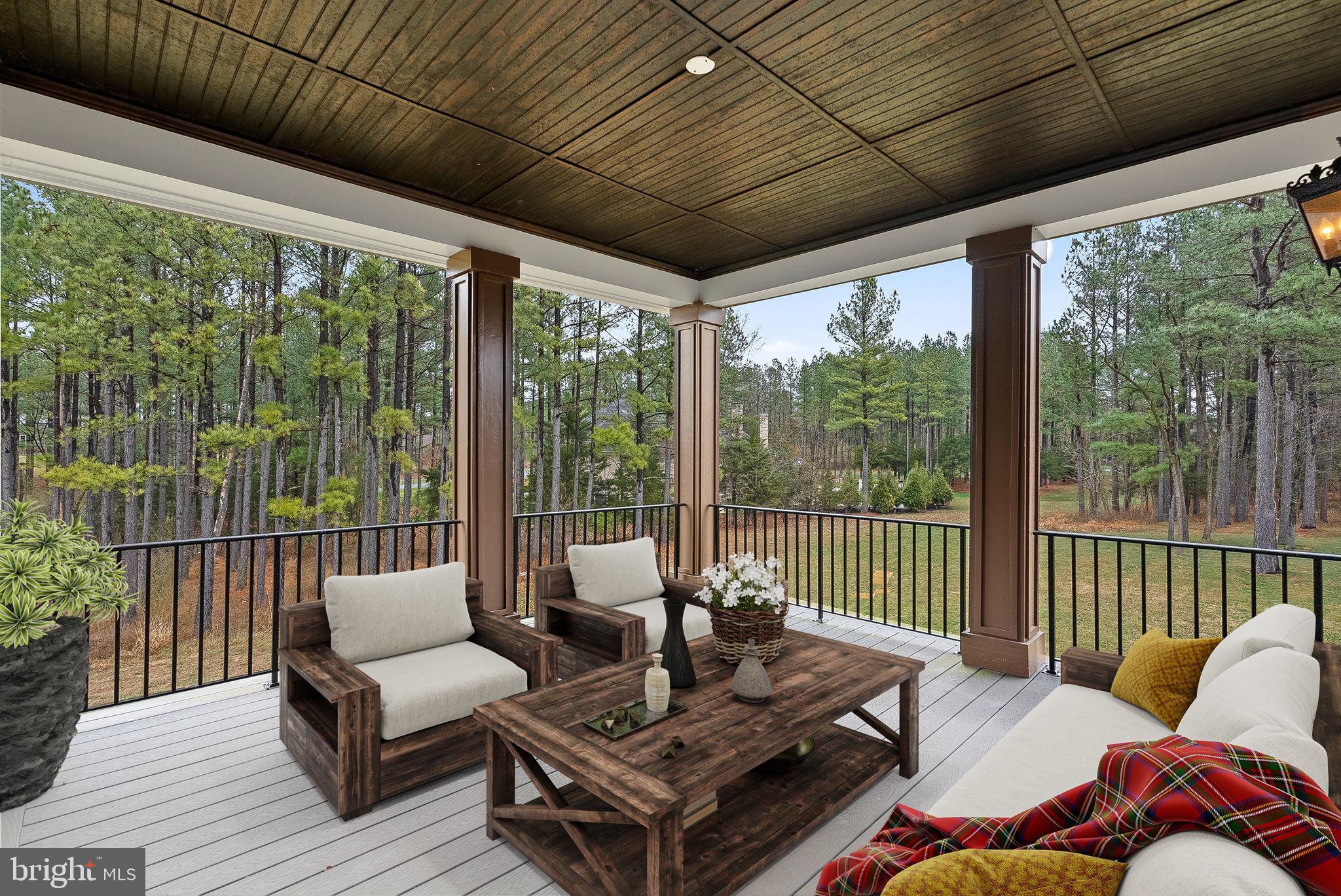 CREIGHTON FARMS - Residential