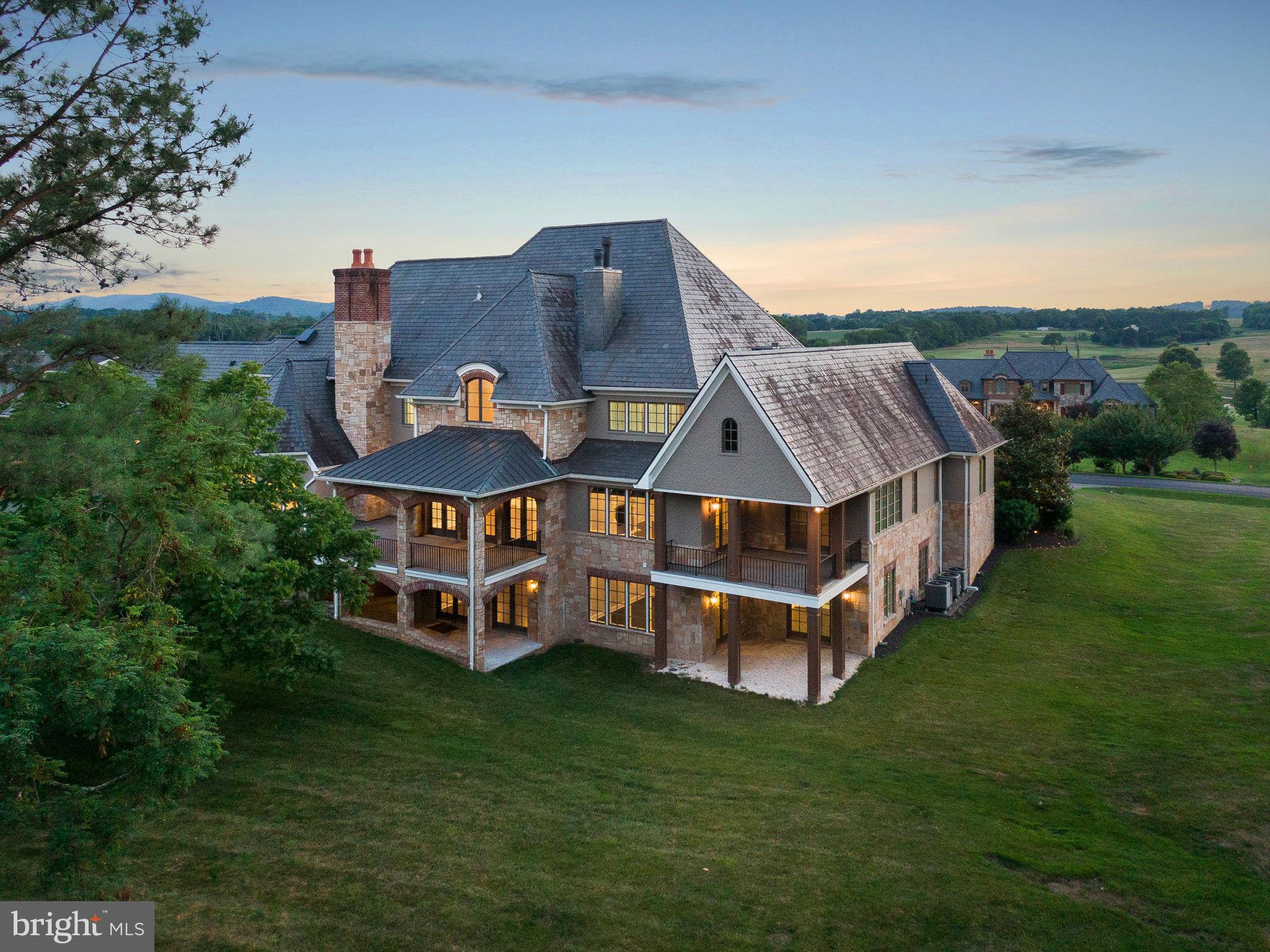 CREIGHTON FARMS - Residential