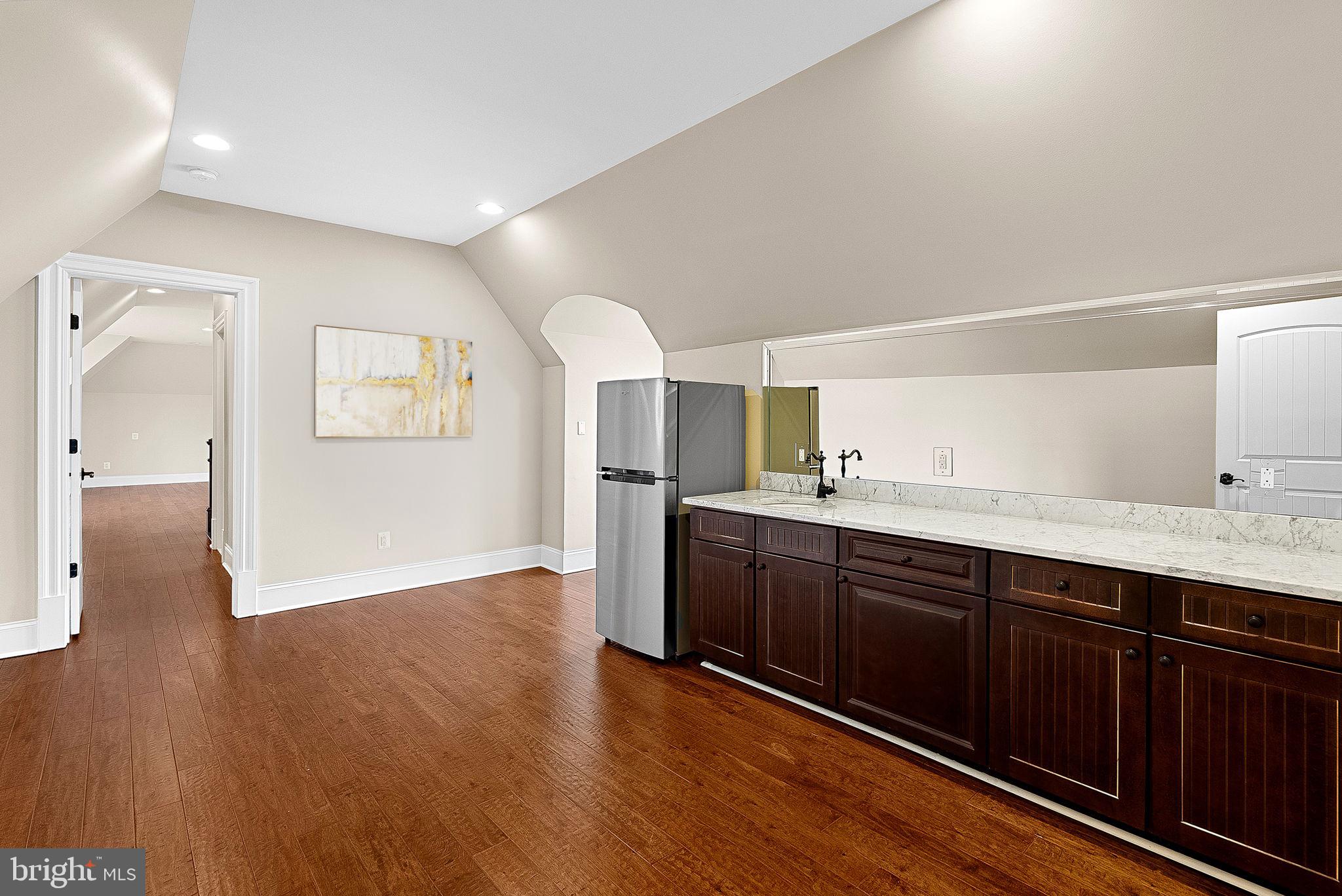 CREIGHTON FARMS - Residential