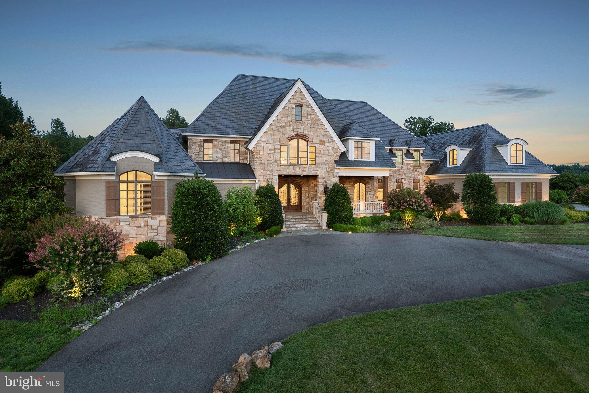 CREIGHTON FARMS - Residential