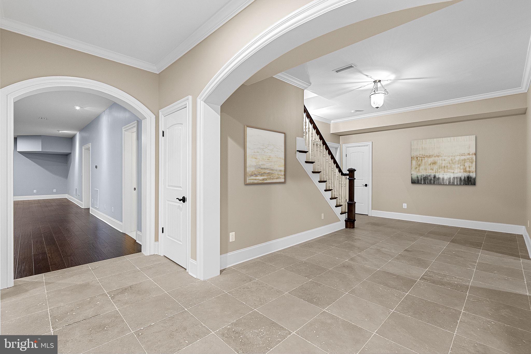 CREIGHTON FARMS - Residential