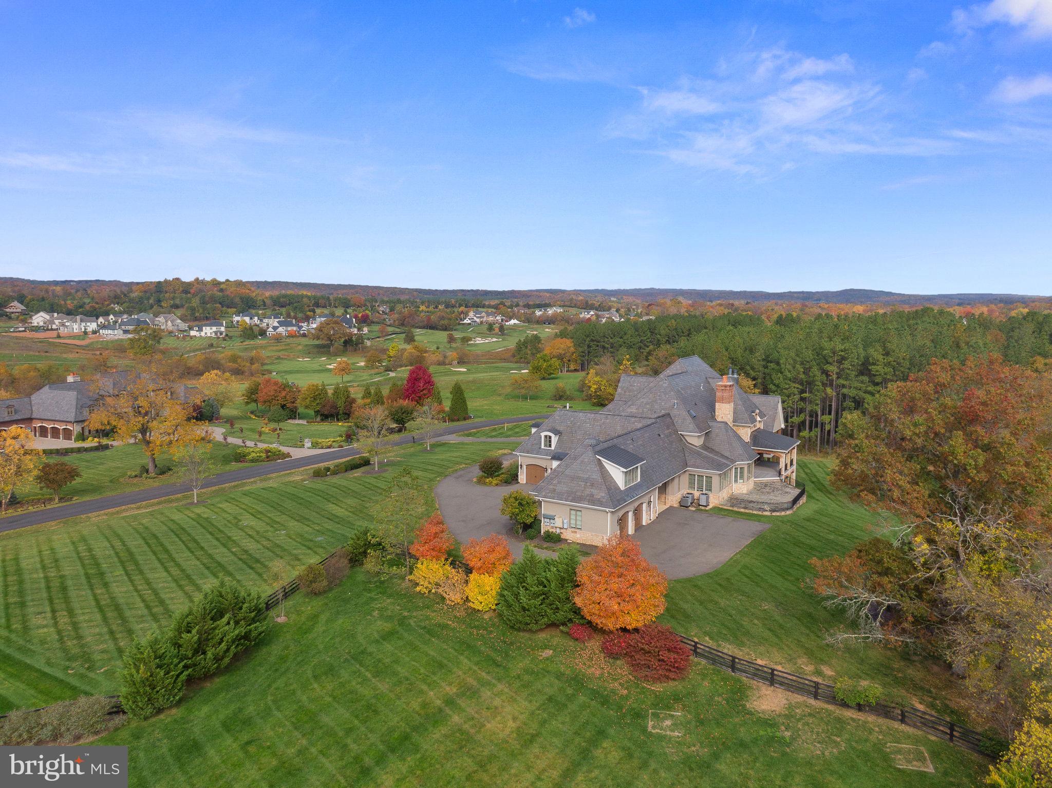 CREIGHTON FARMS - Residential