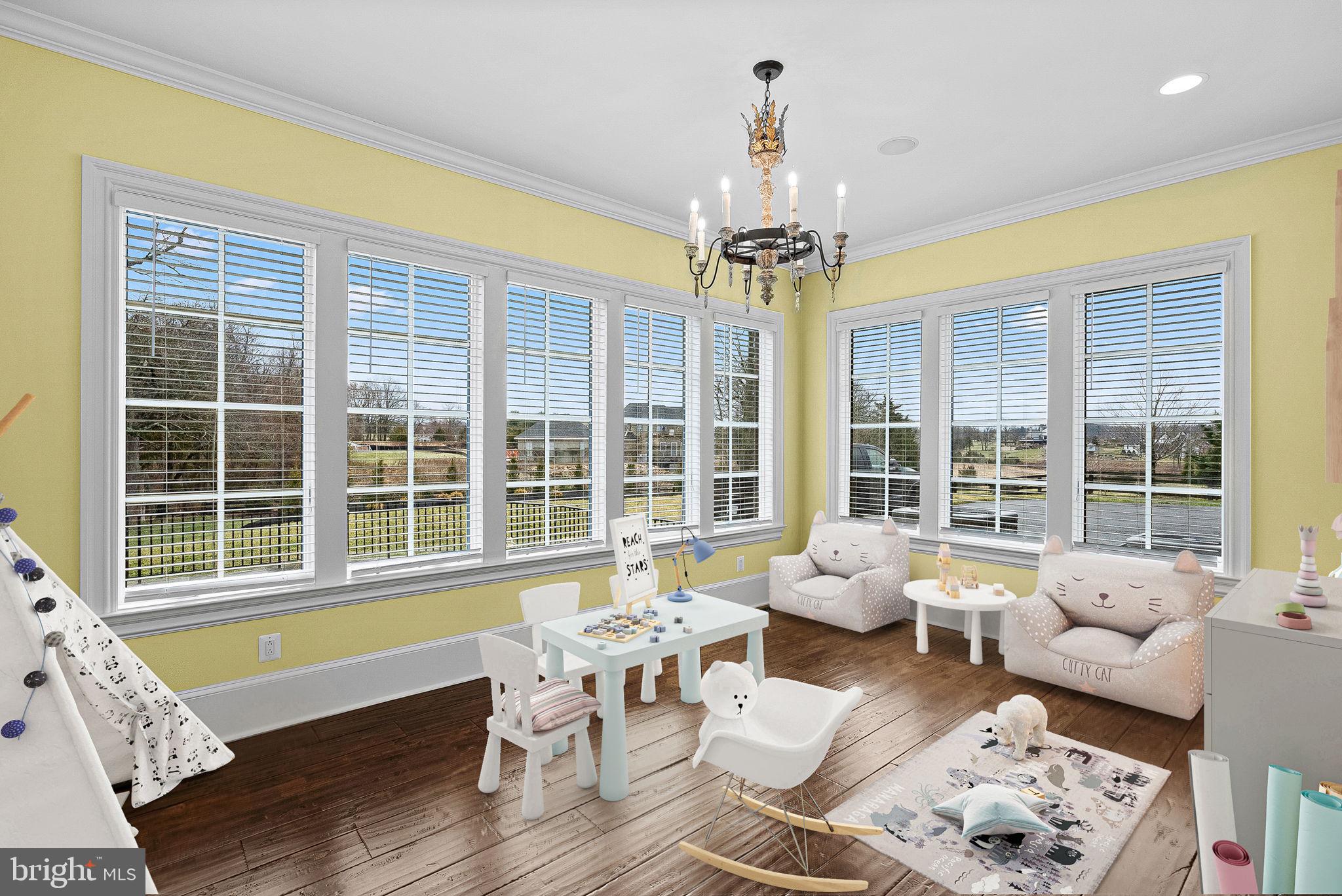 CREIGHTON FARMS - Residential