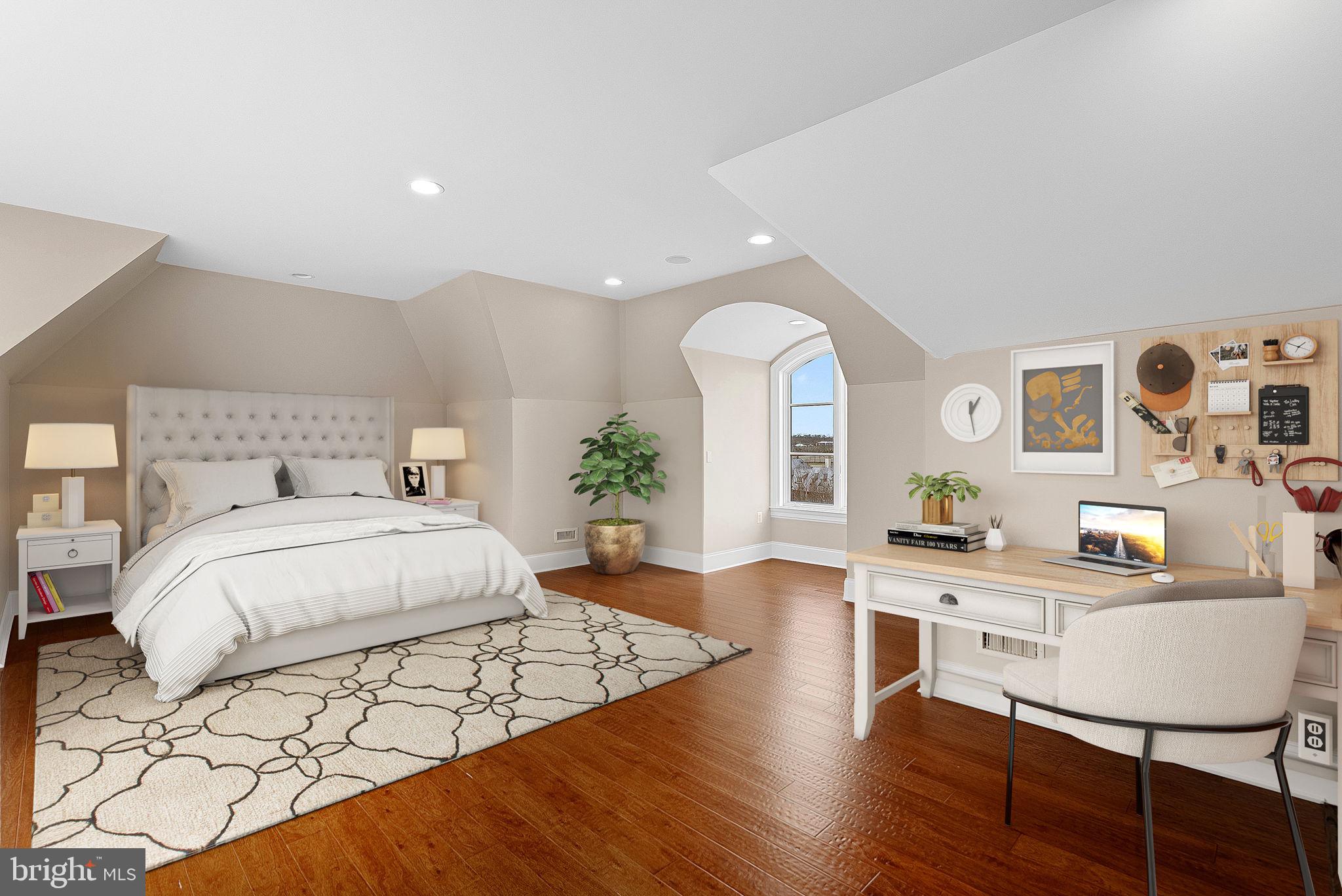 CREIGHTON FARMS - Residential