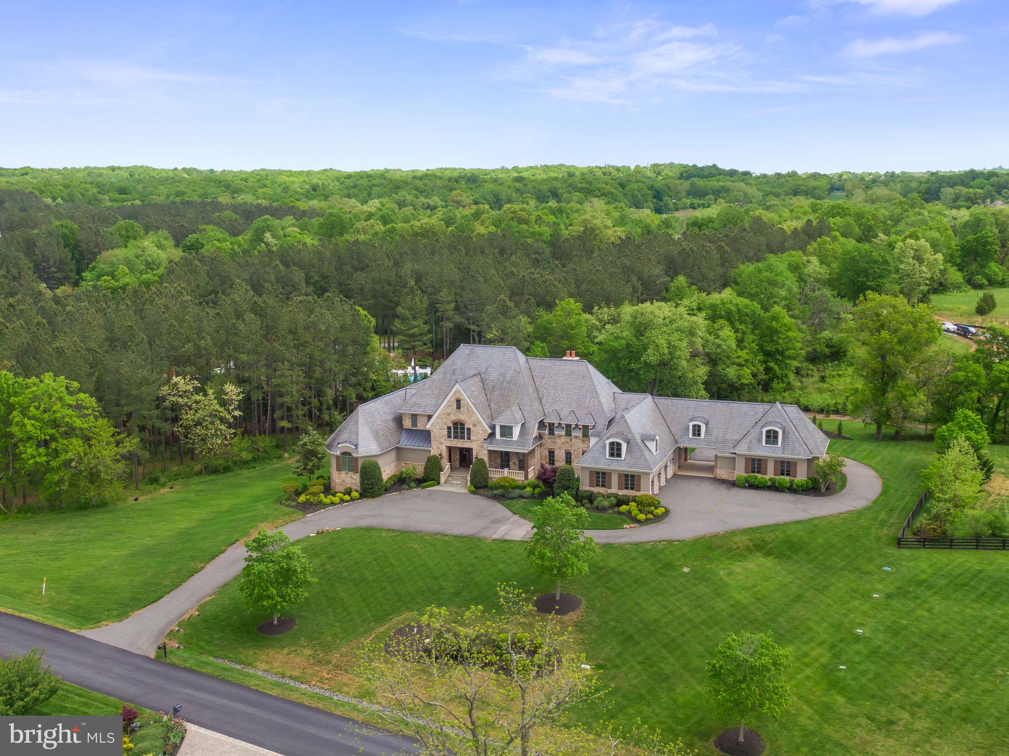 CREIGHTON FARMS - Residential