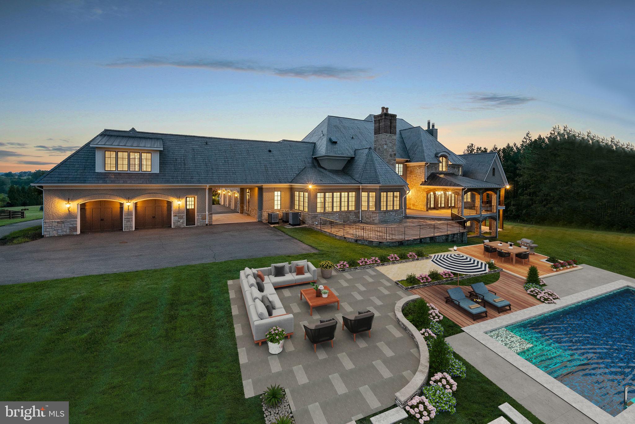 CREIGHTON FARMS - Residential