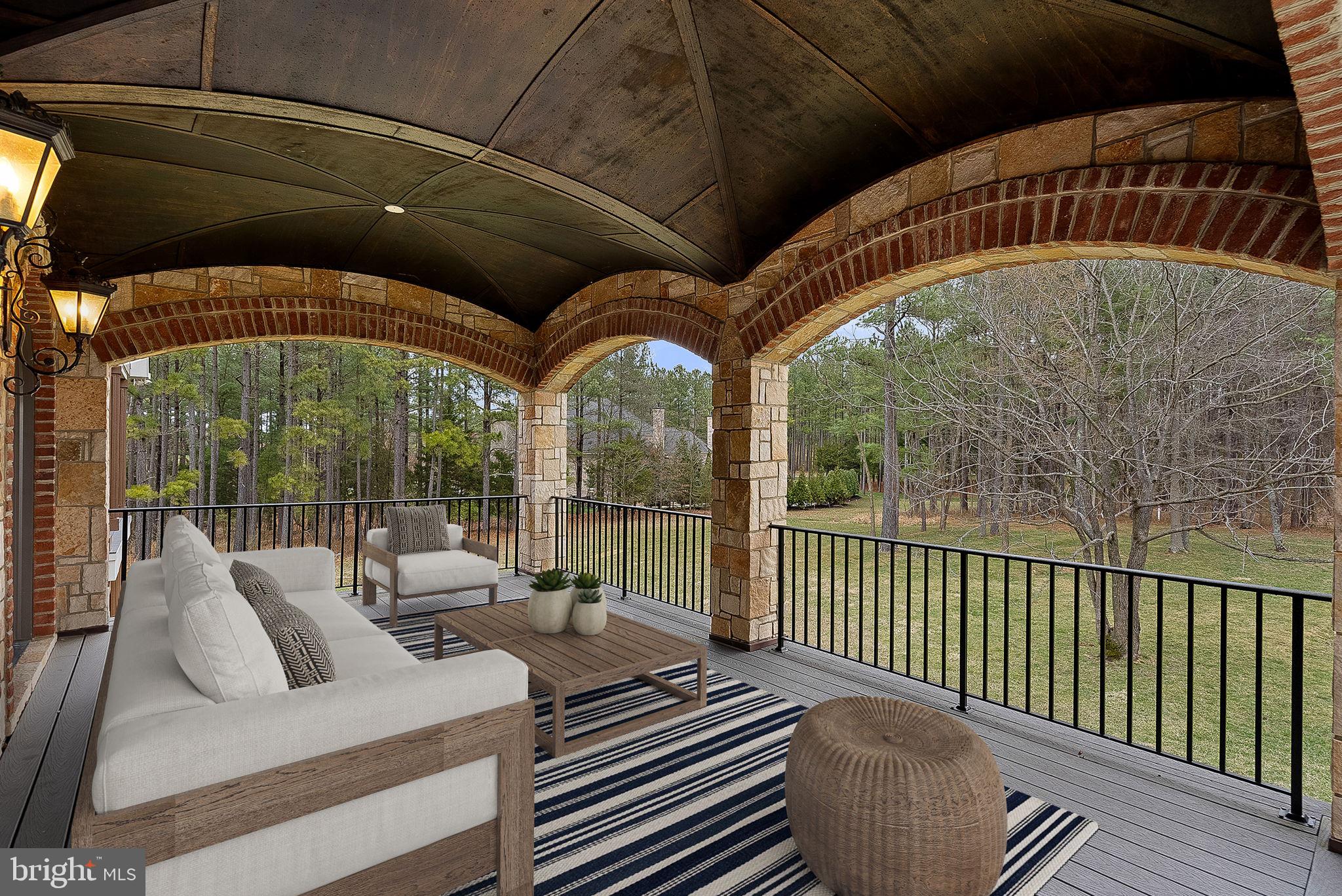 CREIGHTON FARMS - Residential