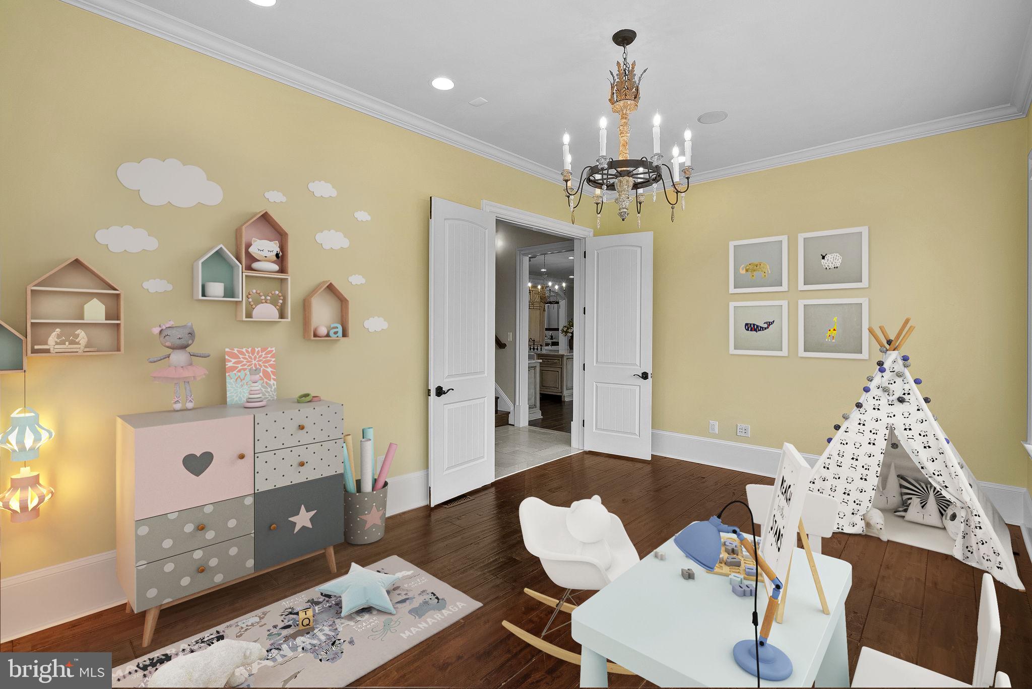 CREIGHTON FARMS - Residential