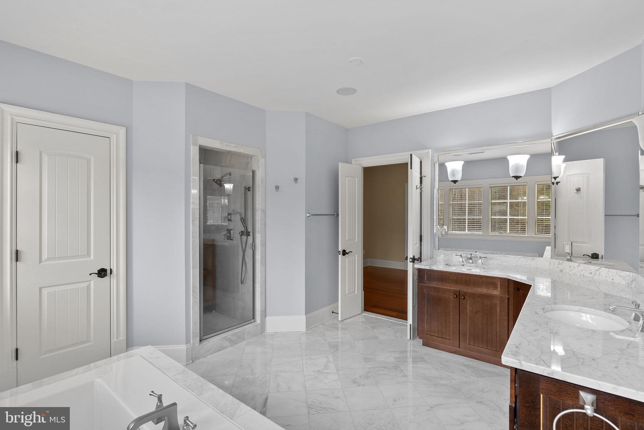 CREIGHTON FARMS - Residential