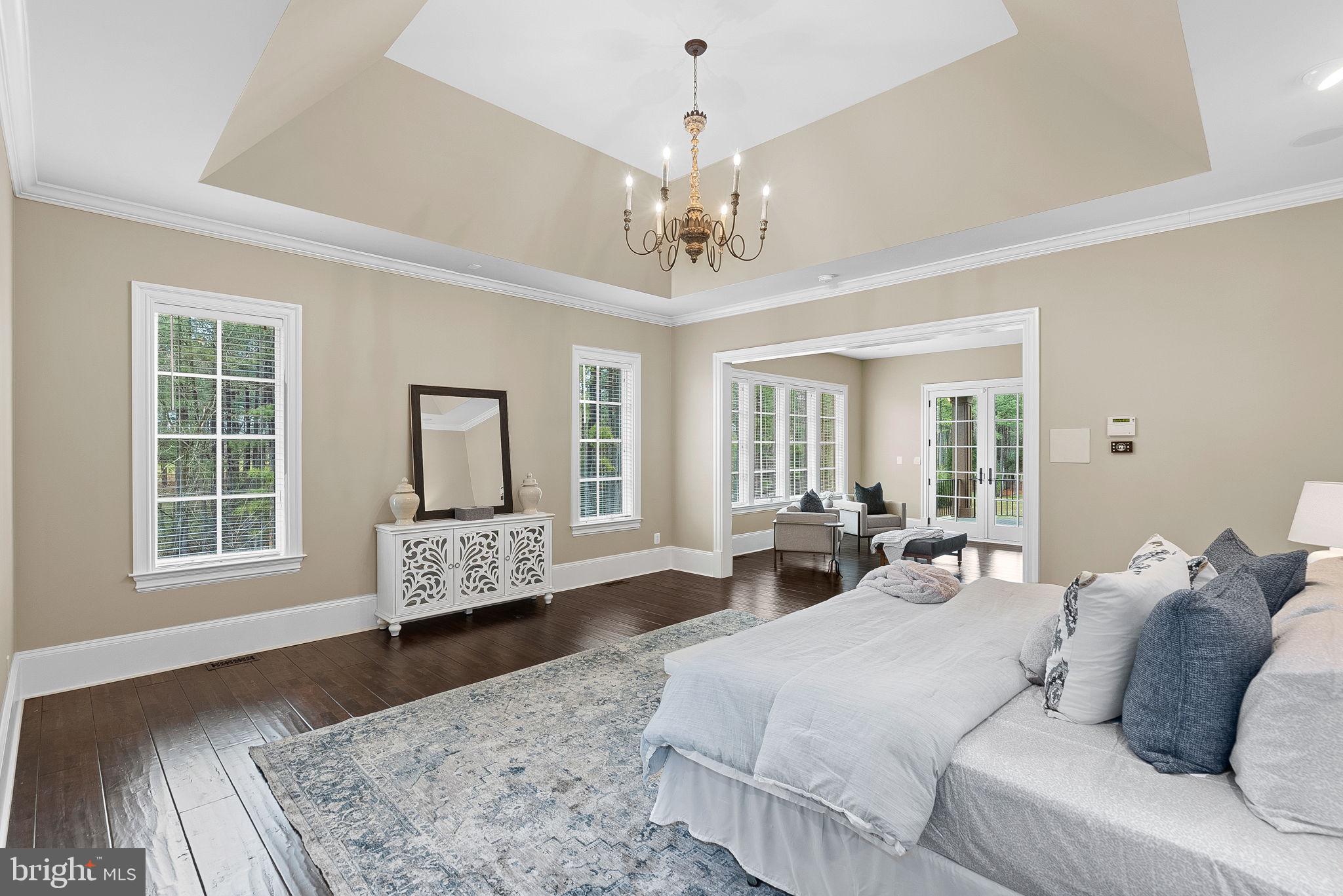 CREIGHTON FARMS - Residential