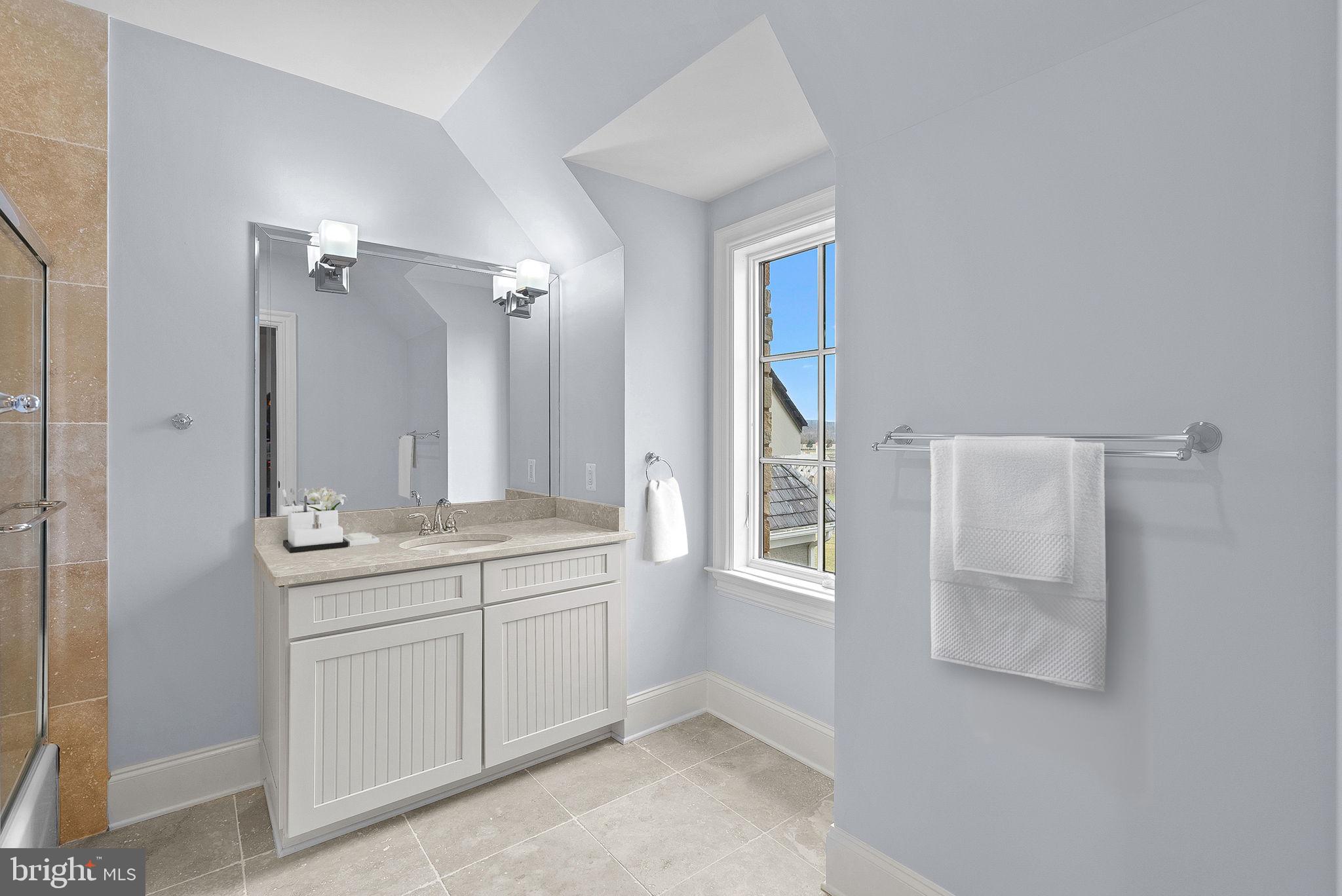 CREIGHTON FARMS - Residential