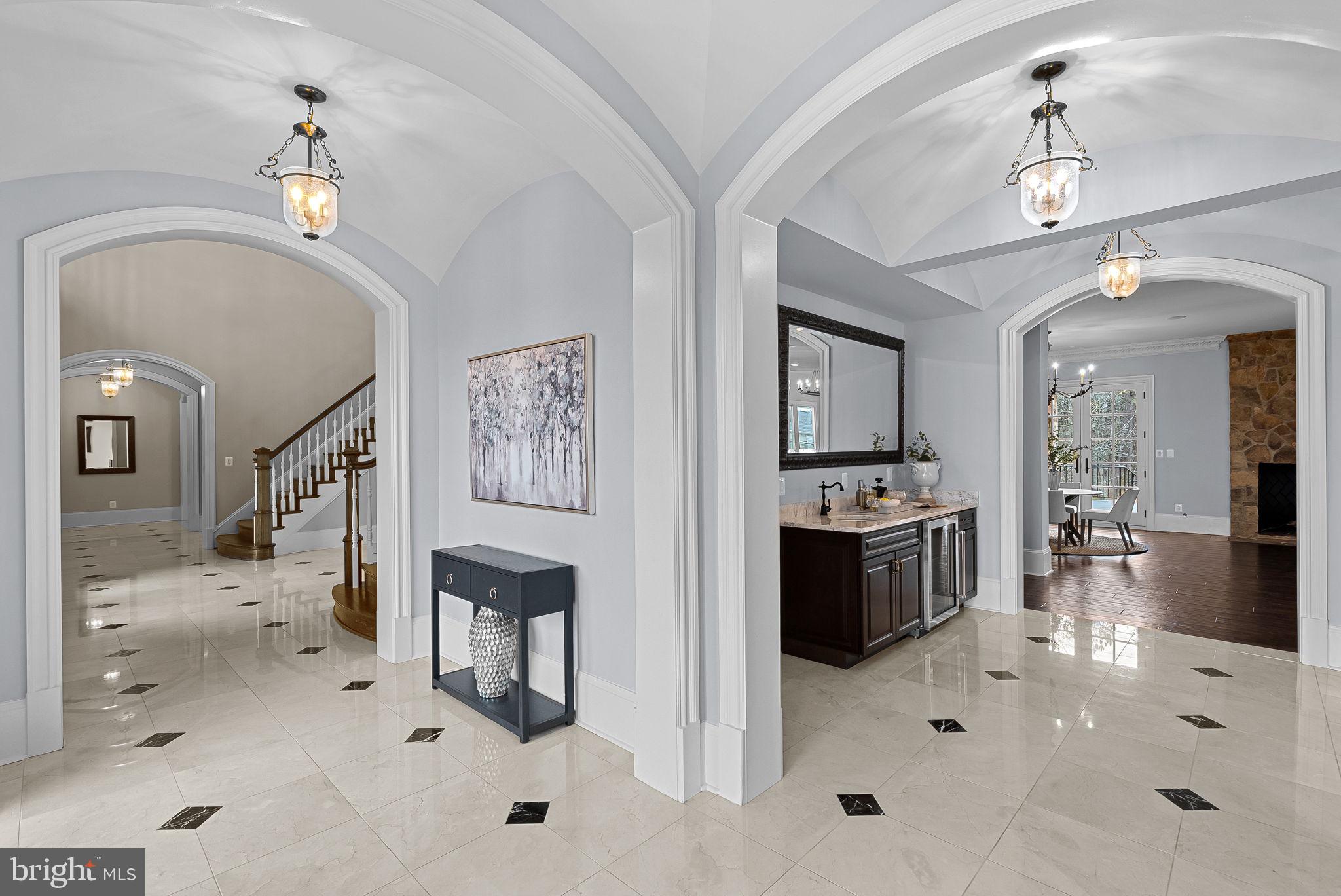 CREIGHTON FARMS - Residential