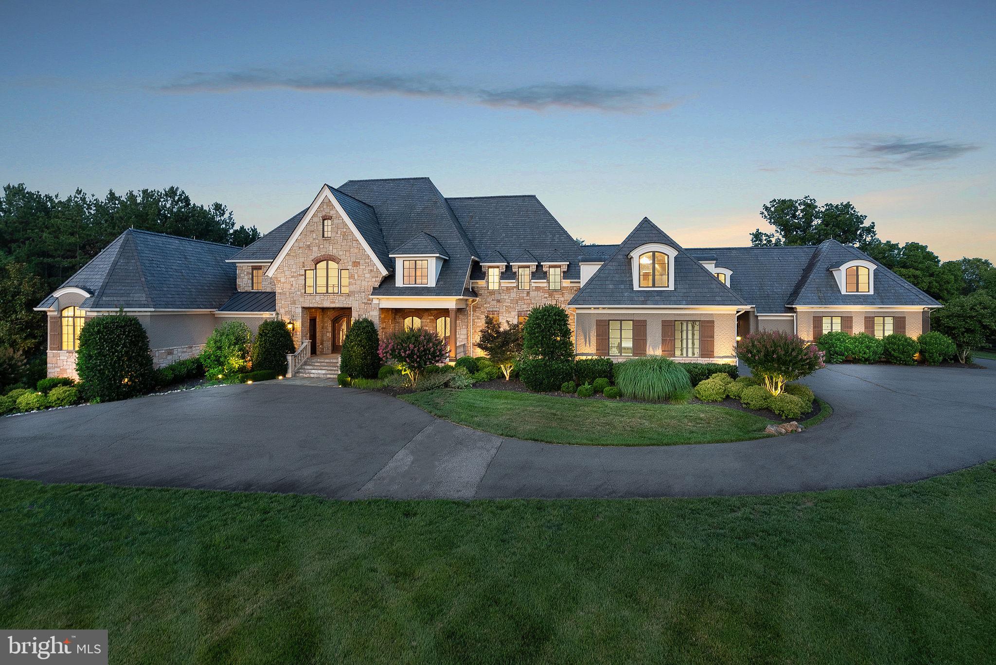 CREIGHTON FARMS - Residential