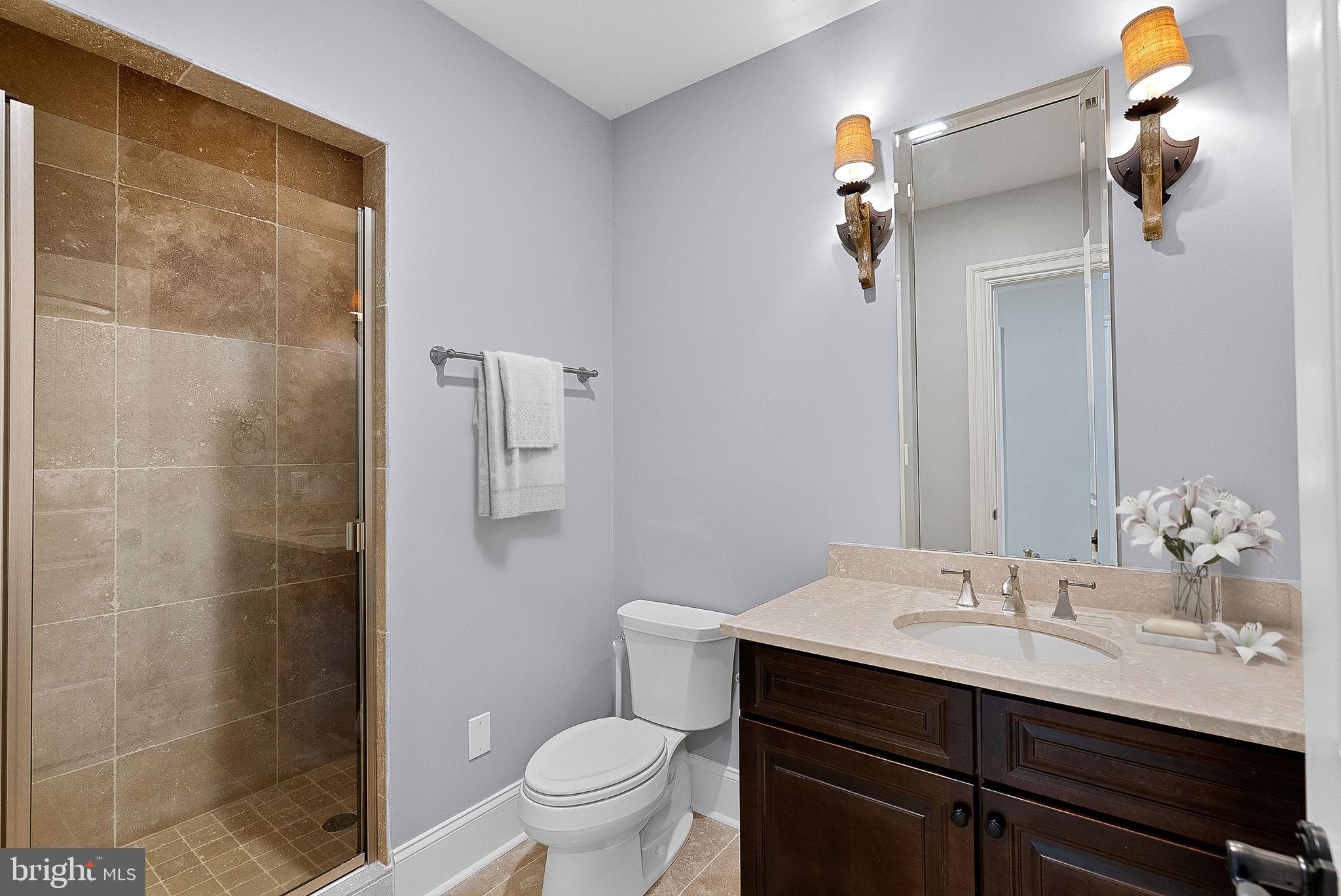 CREIGHTON FARMS - Residential