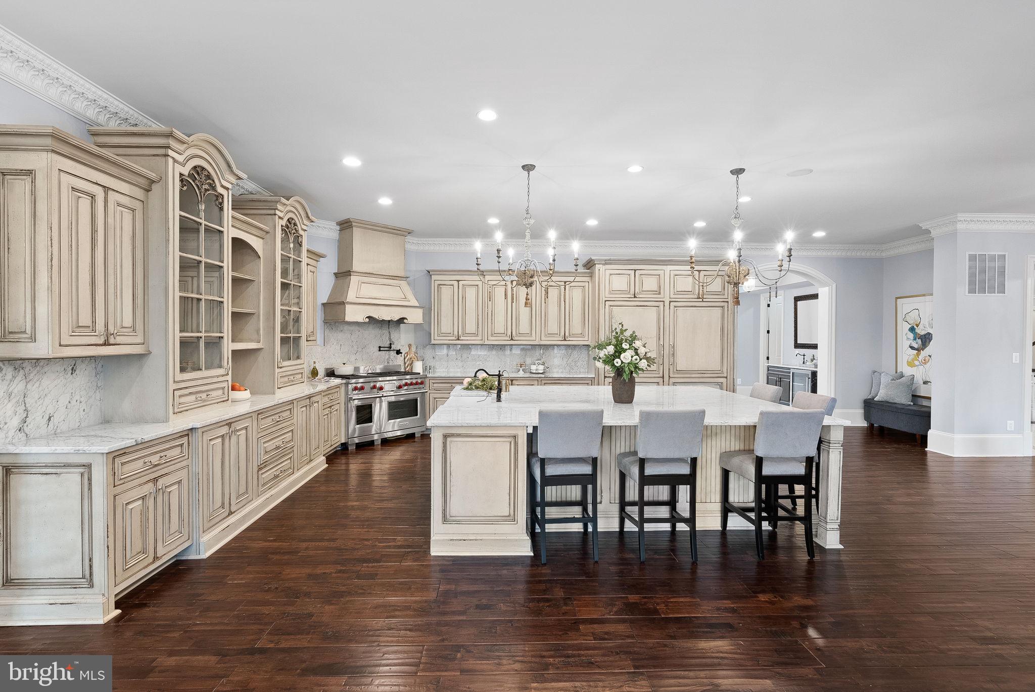 CREIGHTON FARMS - Residential