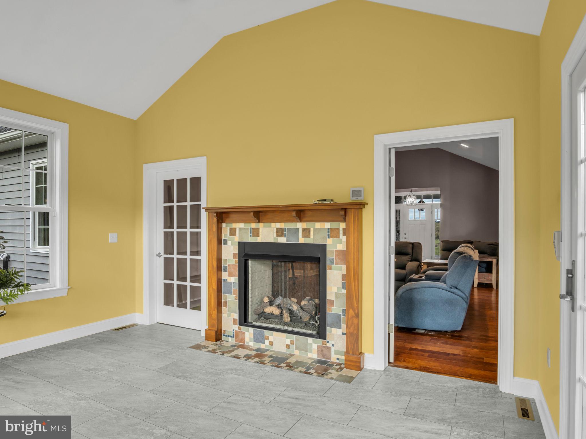 DENISE MEADOWS - Residential