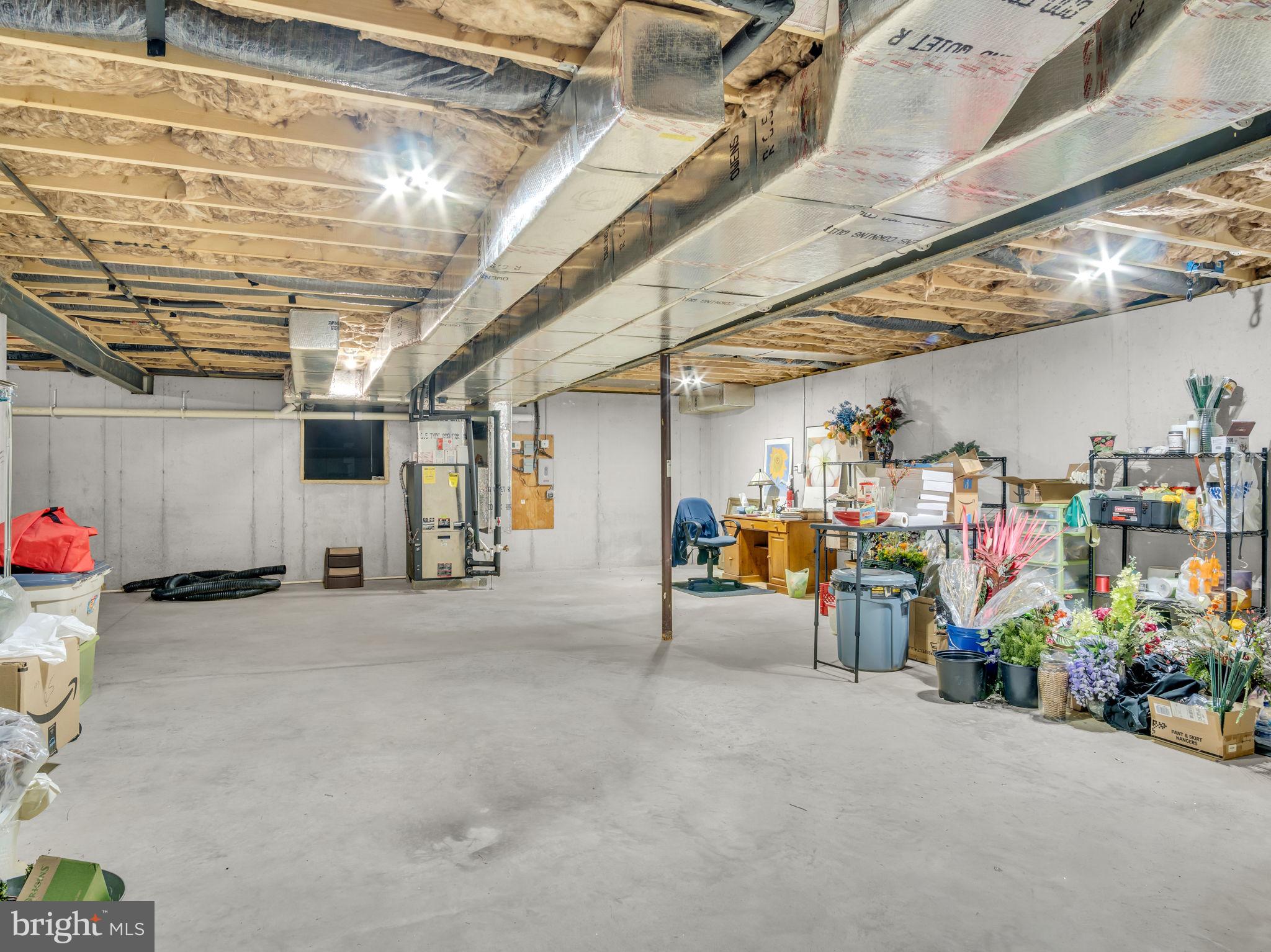 DENISE MEADOWS - Residential