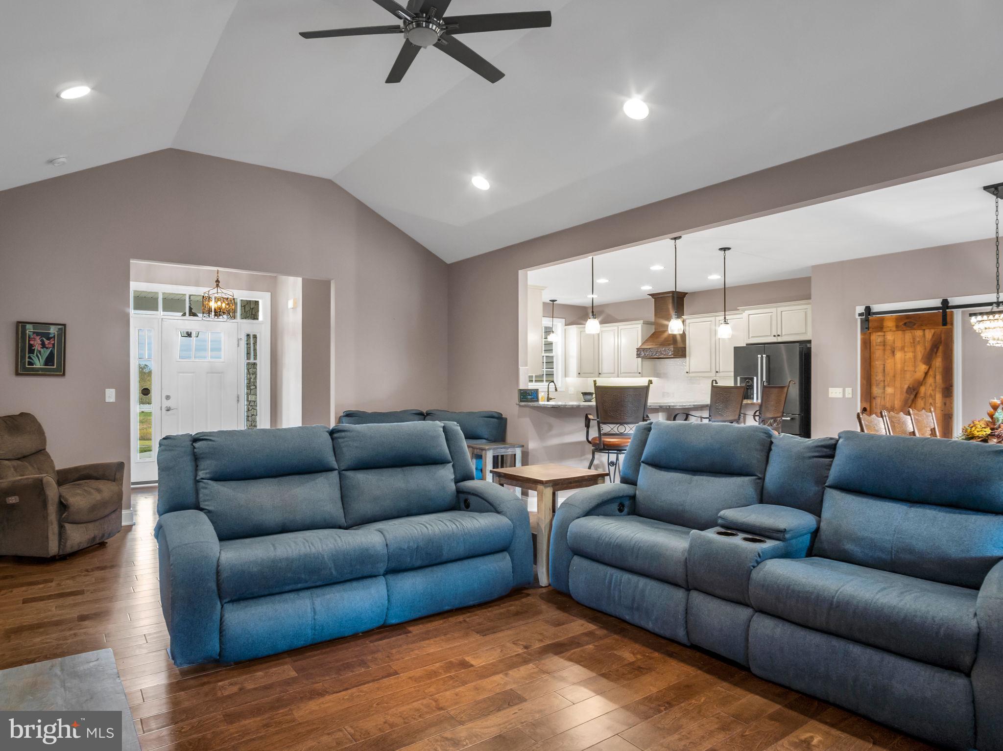 DENISE MEADOWS - Residential