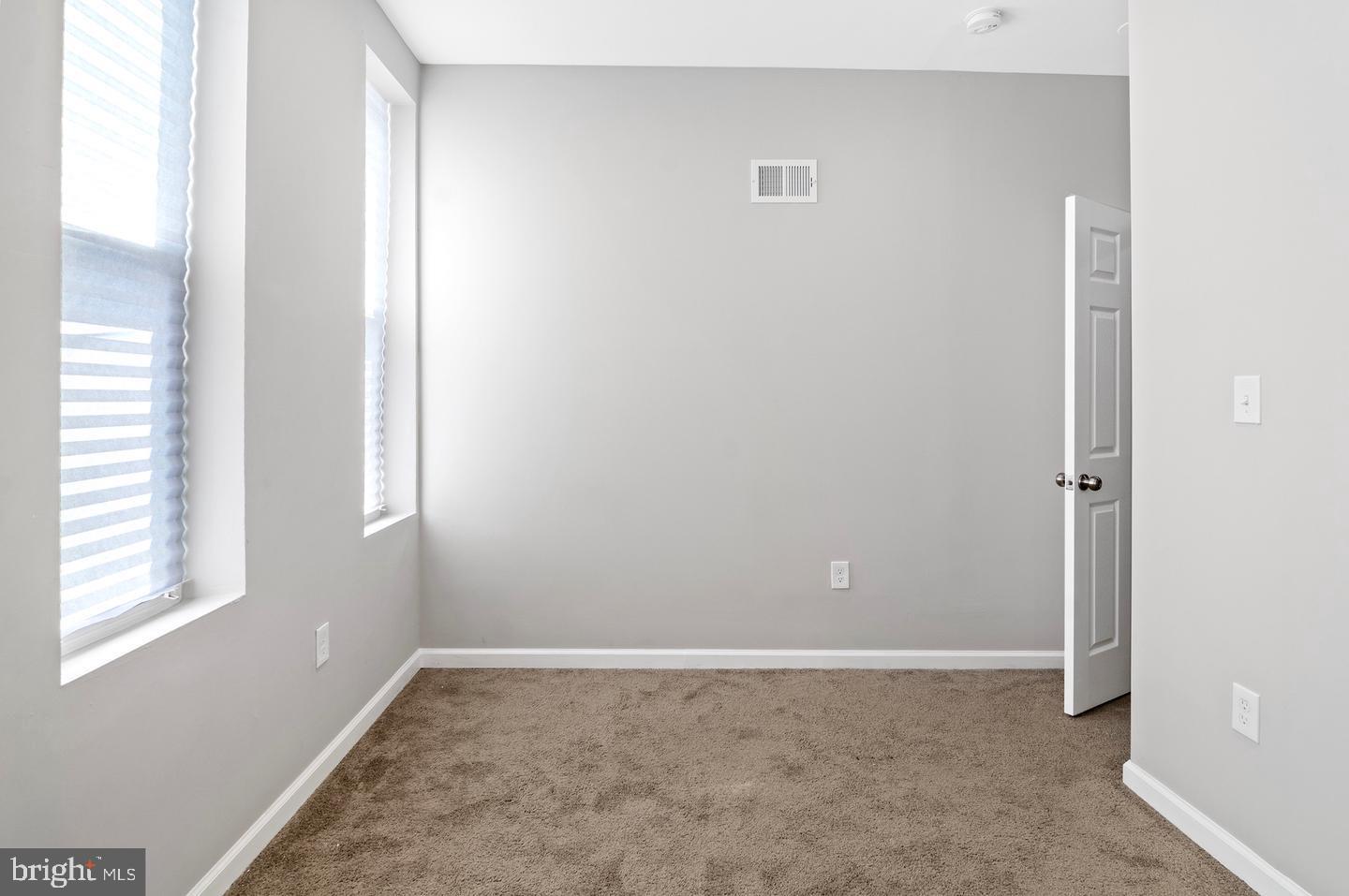 SANDTOWN-WINCHESTER - Residential