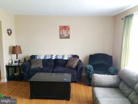 JOHN RILEY SUB-D - Residential