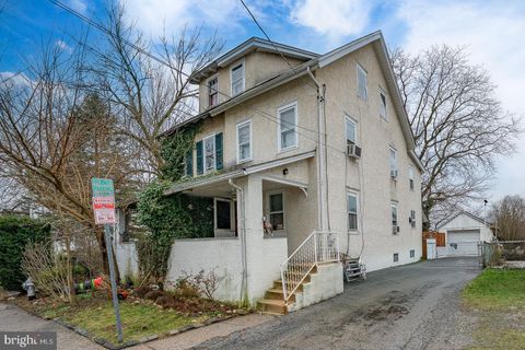 40 GROVE AVENUE DEVON PA 19333
