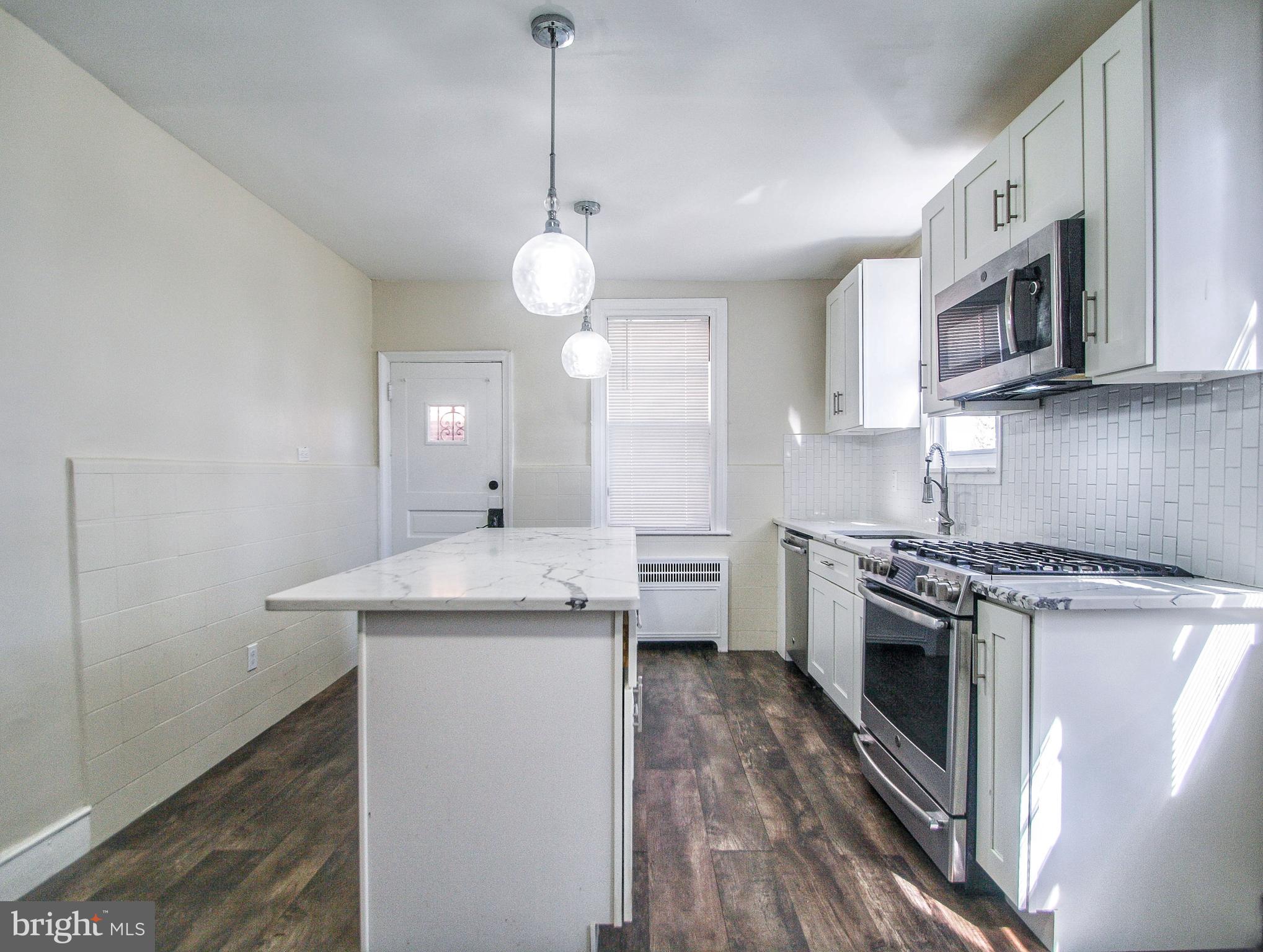 WEST OAK LANE - Residential