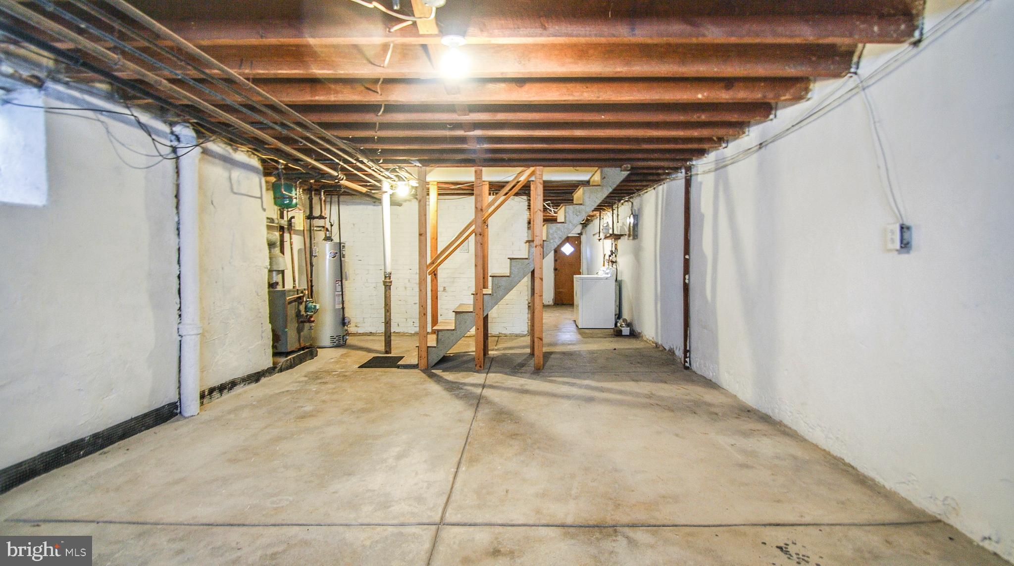 WEST OAK LANE - Residential