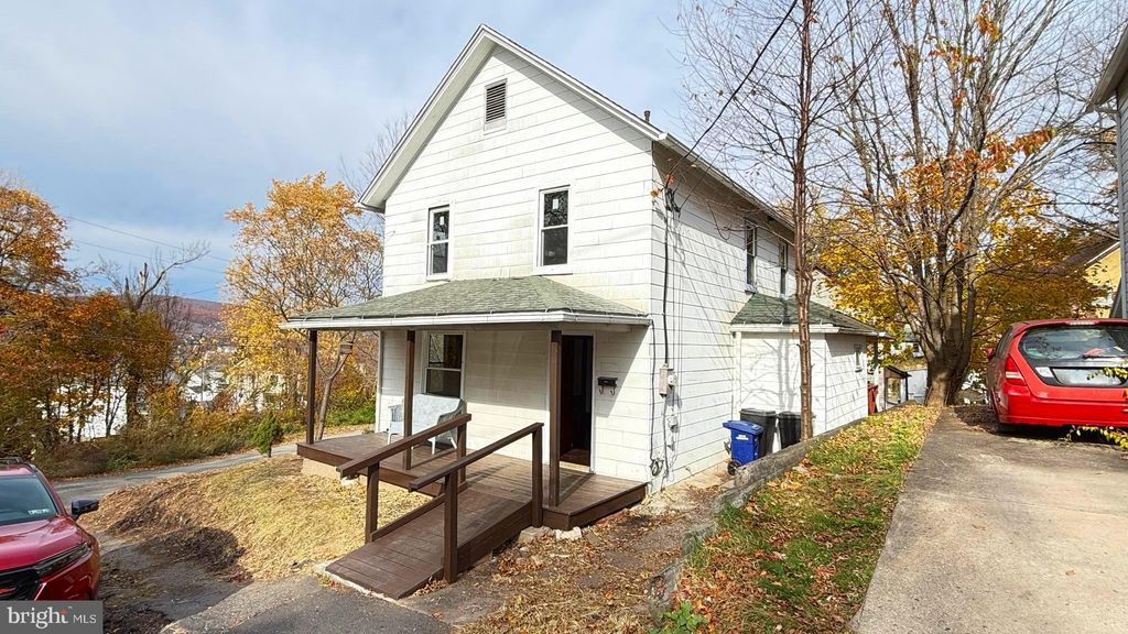 Photo of 6 Fern Ave, CARBONDALE, PA 18407 (MLS # PALW2000728)